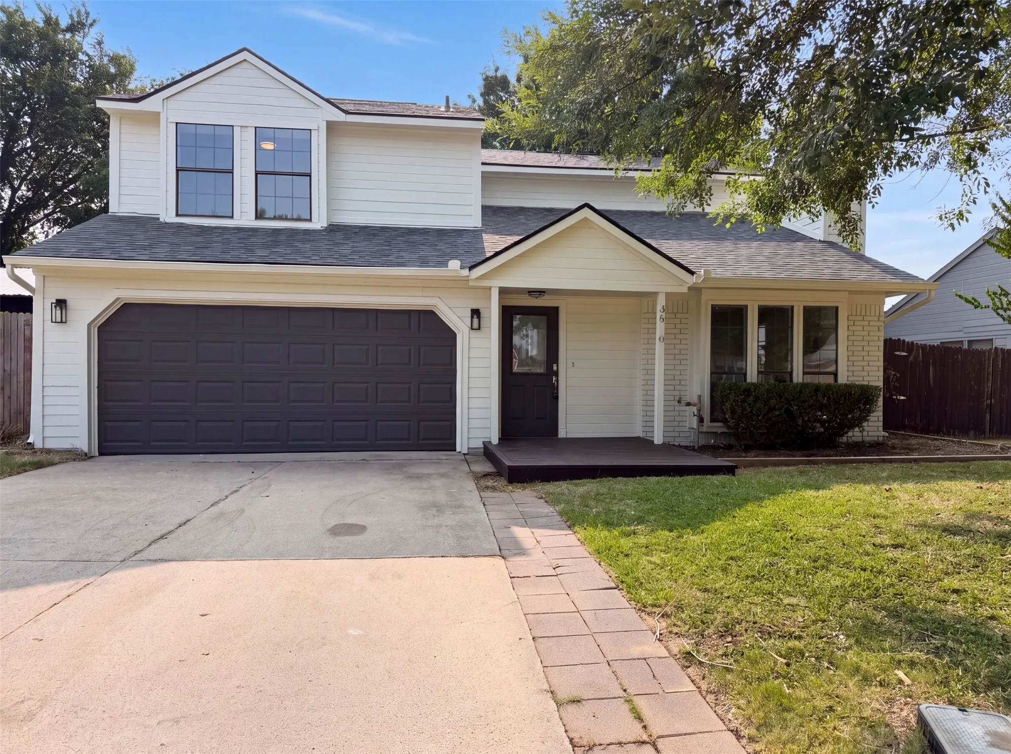 Single Family Residence For Sale in Denton County , 3610 Clearview Drive, Corinth, Texas 76210, 3 Bedroom, 3 Bathroom, 2 Garage spaces, 1,650 Sqft, built in 1985, mls#21350975, Real Estate Agent in Corinth, Homes For Sale in Denton county, Homes For Sale in Corinth, Realtor in Corinth Texas, Real Estate Brokerage Independent Realty Texas, Luminita Cordes Realtor
