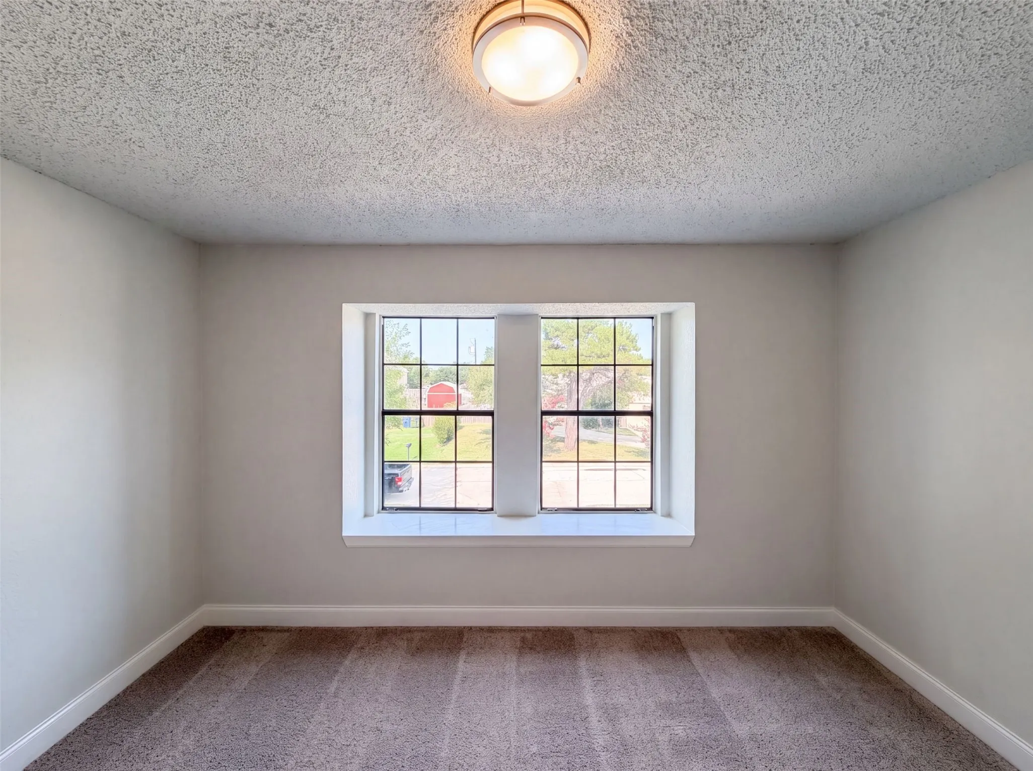 Single Family Residence For Sale in Denton County , 3610 Clearview Drive, Corinth, Texas 76210, 3 Bedroom, 3 Bathroom, 2 Garage spaces, 1,650 Sqft, built in 1985, mls#21350975, Real Estate Agent in Corinth, Homes For Sale in Denton county, Homes For Sale in Corinth, Realtor in Corinth Texas, Real Estate Brokerage Independent Realty Texas, Luminita Cordes Realtor
