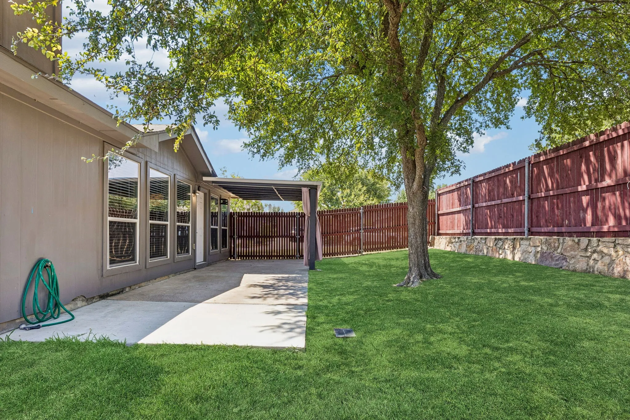 Single Family Residence For Rent in Collin County , 1001 Margaret Drive, Mc Kinney, Texas 75071, 3 Bedroom, 2 Bathroom, 2 Garage spaces, 1,622 Sqft, built in 2003, mls#21346092, Real Estate Agent in Mc Kinney, Homes For Rent in Collin county, Homes For Rent in Mc Kinney, Realtor in Mc Kinney Texas, Real Estate Brokerage Independent Realty Texas, Luminita Cordes Realtor