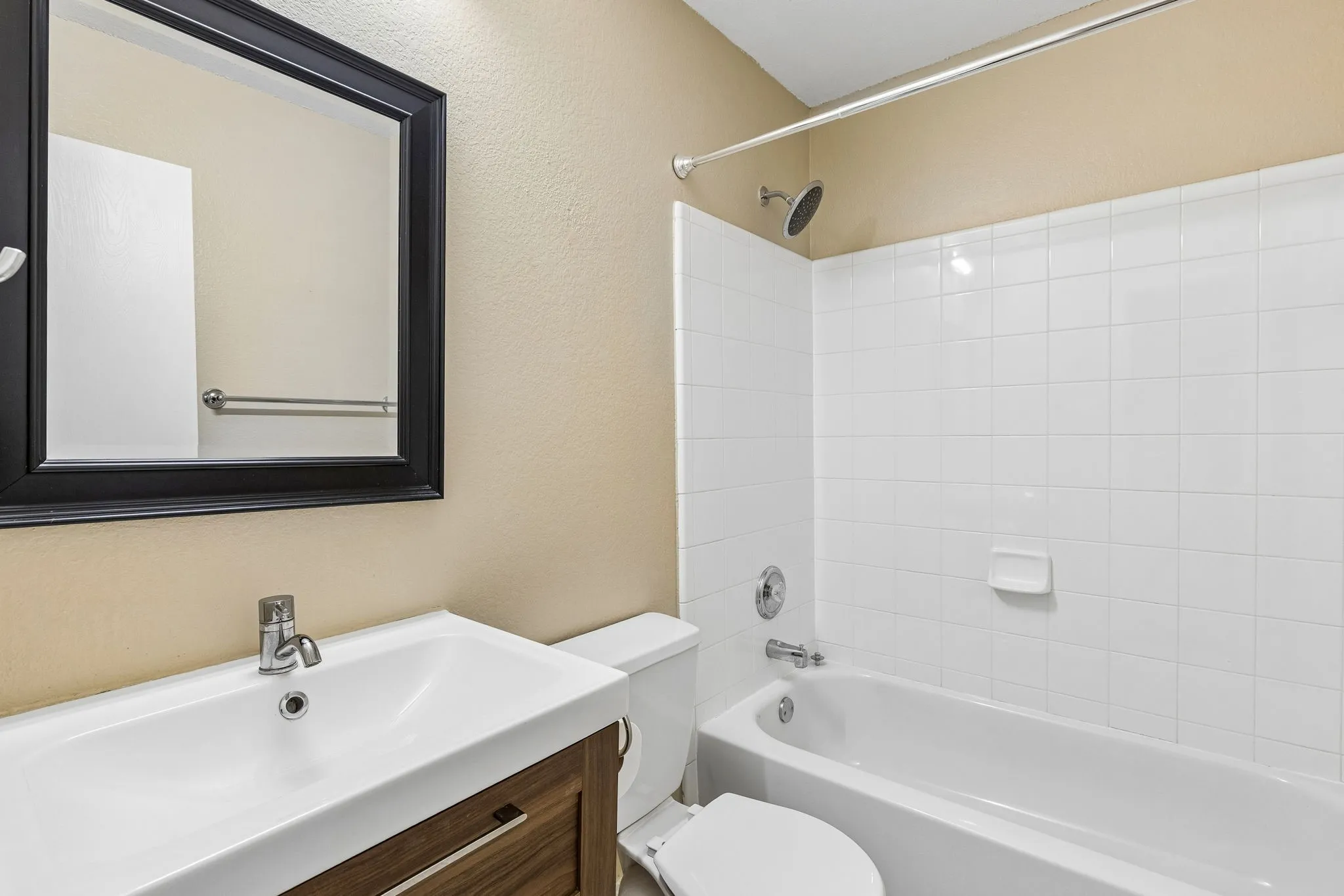 Single Family Residence For Rent in Collin County , 1001 Margaret Drive, Mc Kinney, Texas 75071, 3 Bedroom, 2 Bathroom, 2 Garage spaces, 1,622 Sqft, built in 2003, mls#21346092, Real Estate Agent in Mc Kinney, Homes For Rent in Collin county, Homes For Rent in Mc Kinney, Realtor in Mc Kinney Texas, Real Estate Brokerage Independent Realty Texas, Luminita Cordes Realtor