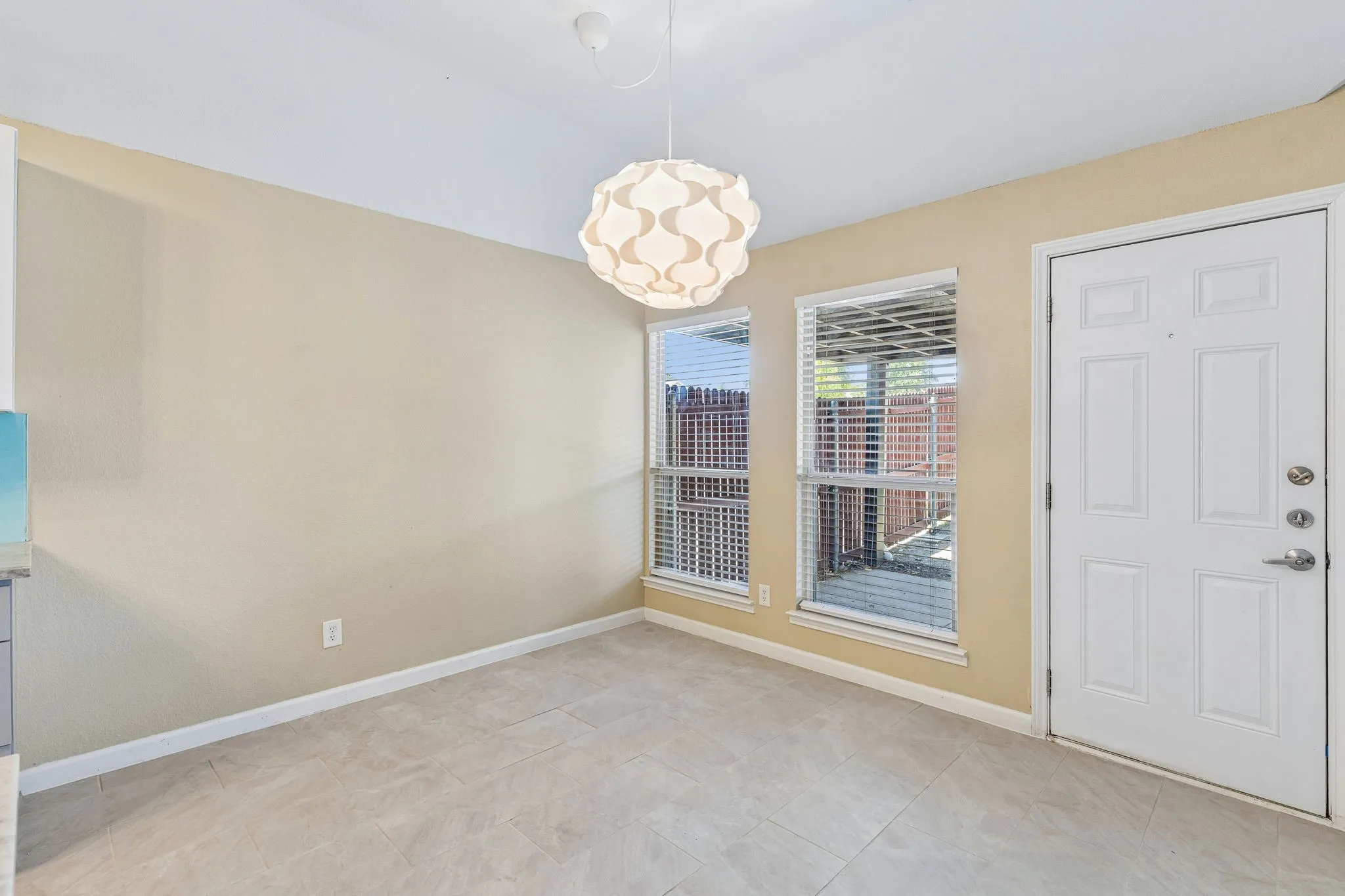 Single Family Residence For Rent in Collin County , 1001 Margaret Drive, Mc Kinney, Texas 75071, 3 Bedroom, 2 Bathroom, 2 Garage spaces, 1,622 Sqft, built in 2003, mls#21346092, Real Estate Agent in Mc Kinney, Homes For Rent in Collin county, Homes For Rent in Mc Kinney, Realtor in Mc Kinney Texas, Real Estate Brokerage Independent Realty Texas, Luminita Cordes Realtor