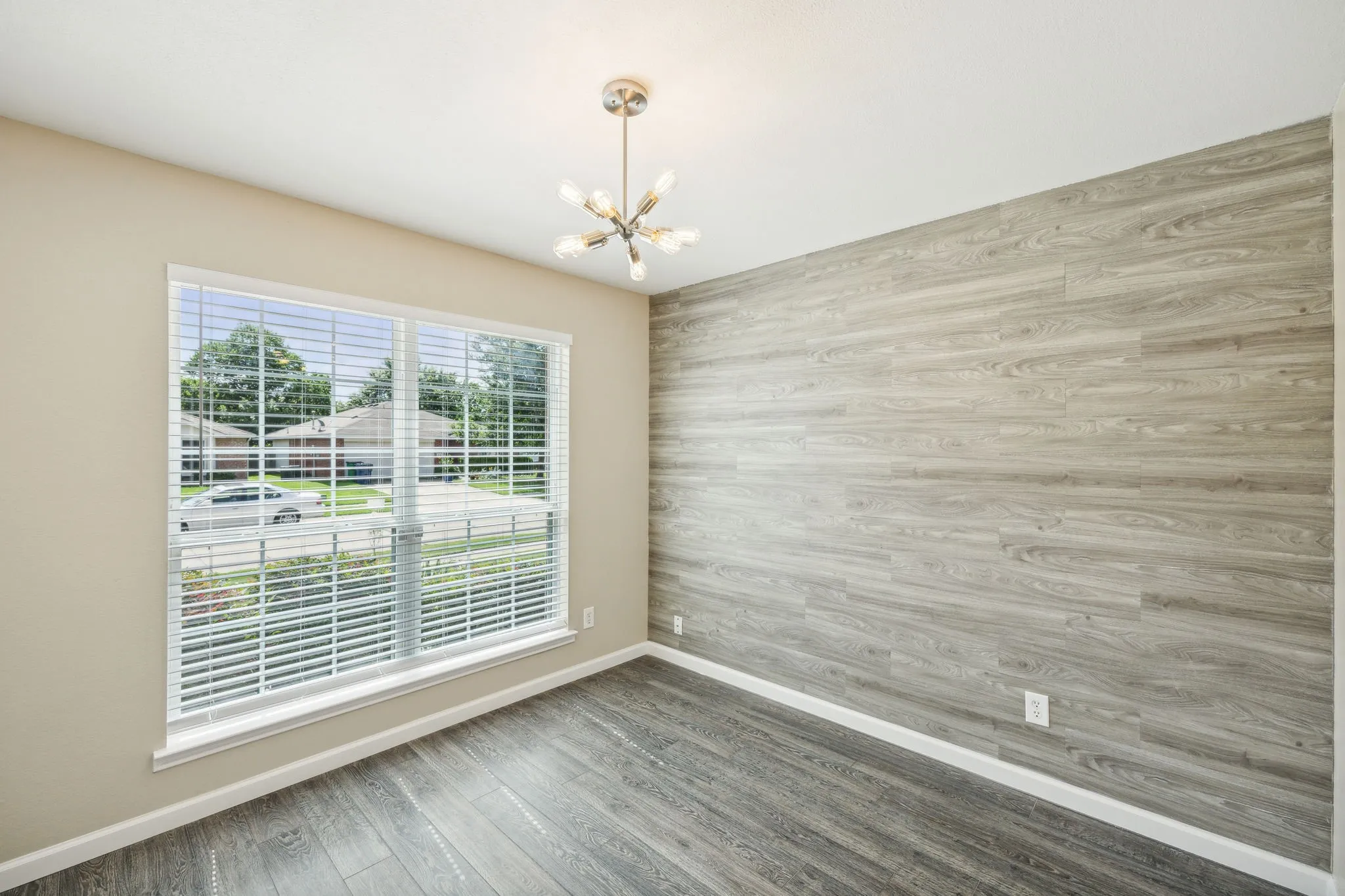 Single Family Residence For Rent in Collin County , 1001 Margaret Drive, Mc Kinney, Texas 75071, 3 Bedroom, 2 Bathroom, 2 Garage spaces, 1,622 Sqft, built in 2003, mls#21346092, Real Estate Agent in Mc Kinney, Homes For Rent in Collin county, Homes For Rent in Mc Kinney, Realtor in Mc Kinney Texas, Real Estate Brokerage Independent Realty Texas, Luminita Cordes Realtor