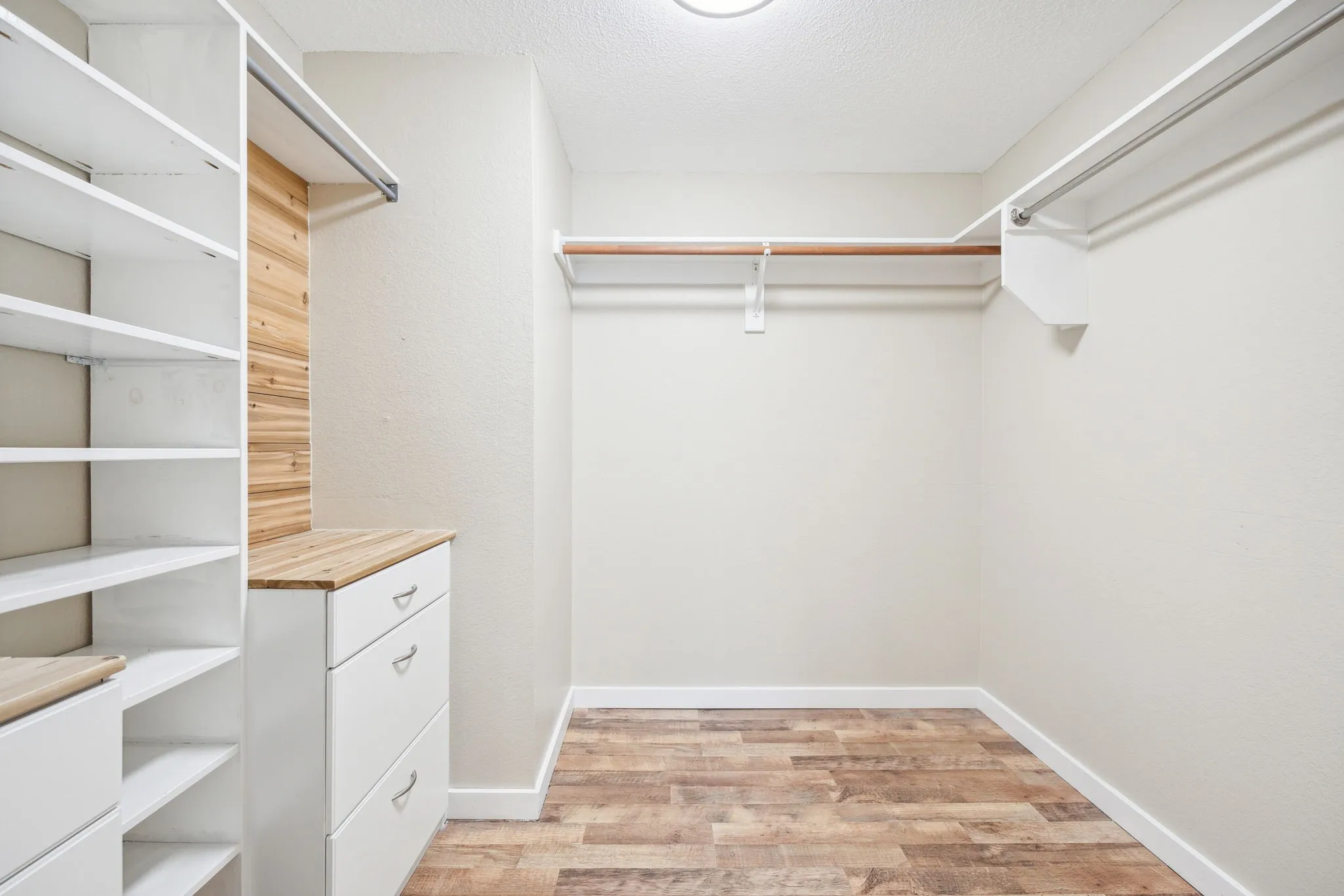 Single Family Residence For Rent in Collin County , 1001 Margaret Drive, Mc Kinney, Texas 75071, 3 Bedroom, 2 Bathroom, 2 Garage spaces, 1,622 Sqft, built in 2003, mls#21346092, Real Estate Agent in Mc Kinney, Homes For Rent in Collin county, Homes For Rent in Mc Kinney, Realtor in Mc Kinney Texas, Real Estate Brokerage Independent Realty Texas, Luminita Cordes Realtor