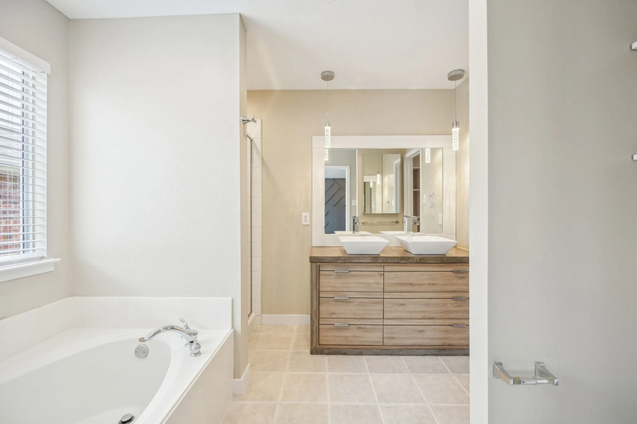 Single Family Residence For Rent in Collin County , 1001 Margaret Drive, Mc Kinney, Texas 75071, 3 Bedroom, 2 Bathroom, 2 Garage spaces, 1,622 Sqft, built in 2003, mls#21346092, Real Estate Agent in Mc Kinney, Homes For Rent in Collin county, Homes For Rent in Mc Kinney, Realtor in Mc Kinney Texas, Real Estate Brokerage Independent Realty Texas, Luminita Cordes Realtor