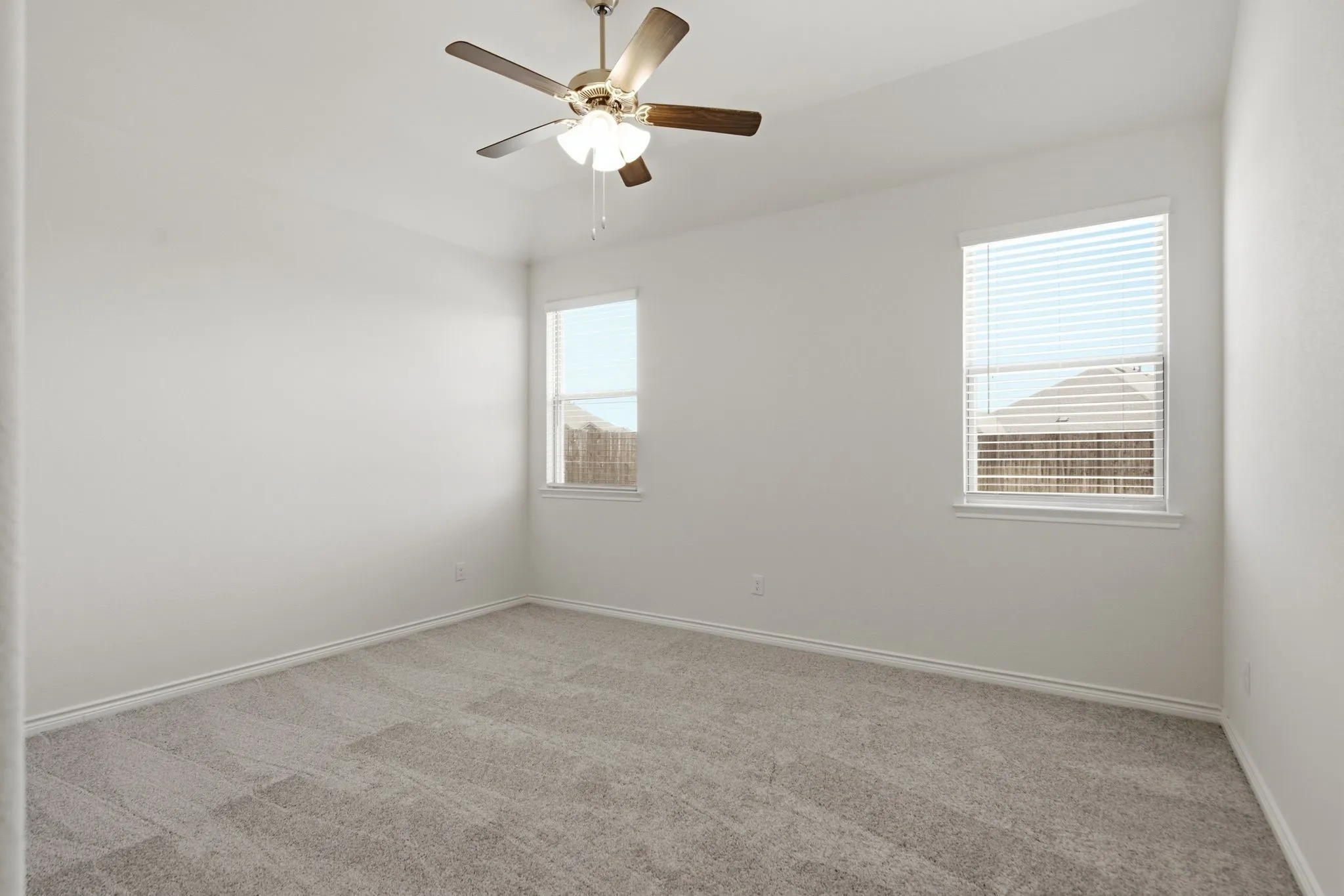 Single Family Residence For Sale in Denton County , 3250 Hunters Glen Drive, Aubrey, Texas 76227, 3 Bedroom, 2 Bathroom, 2 Garage spaces, 1,523 Sqft, built in 2022, mls#21350980, Real Estate Agent in Aubrey, Homes For Sale in Denton county, Homes For Sale in Aubrey, Realtor in Aubrey Texas, Real Estate Brokerage Independent Realty Texas, Luminita Cordes Realtor