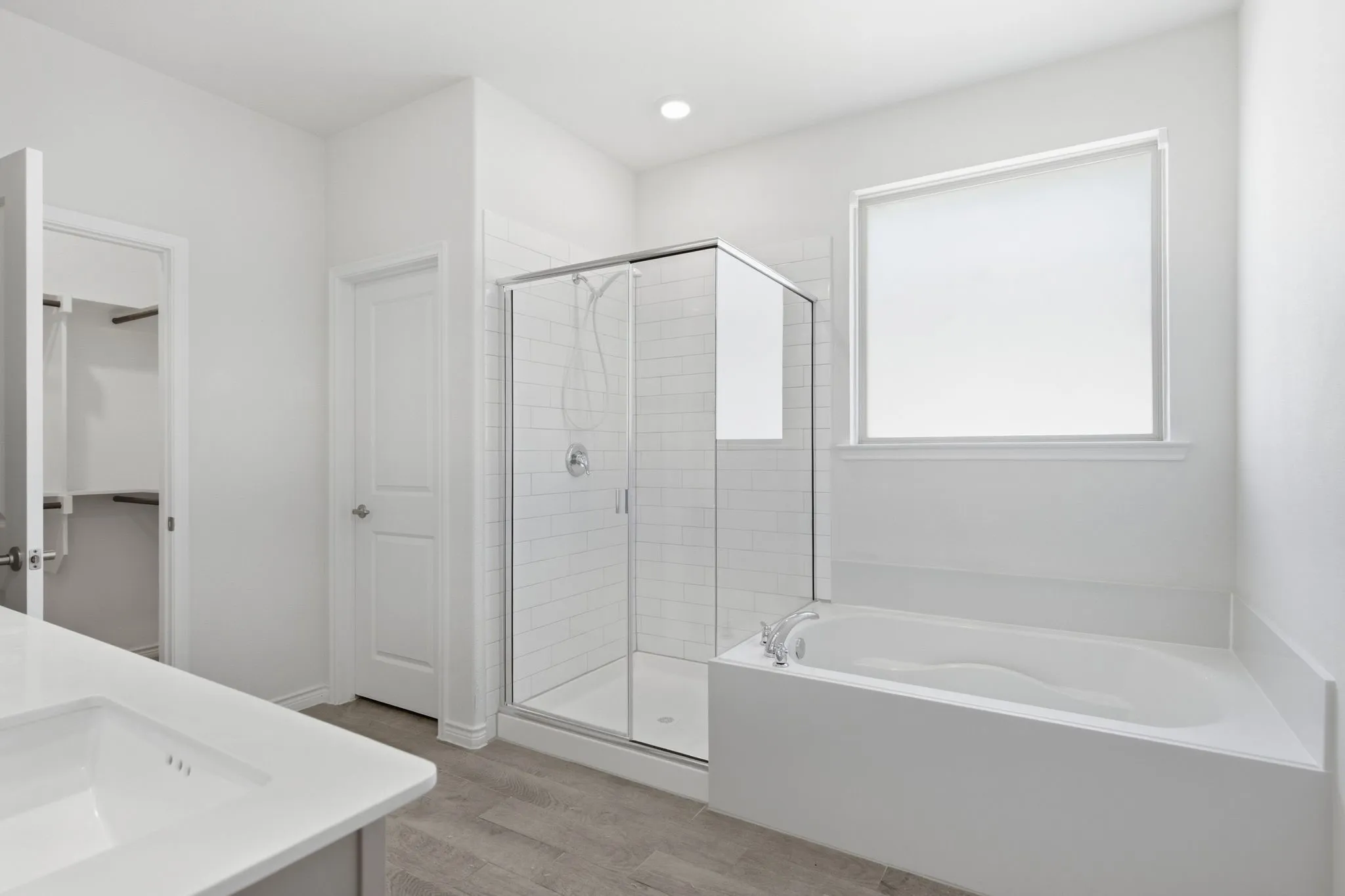 Single Family Residence For Sale in Denton County , 3250 Hunters Glen Drive, Aubrey, Texas 76227, 3 Bedroom, 2 Bathroom, 2 Garage spaces, 1,523 Sqft, built in 2022, mls#21350980, Real Estate Agent in Aubrey, Homes For Sale in Denton county, Homes For Sale in Aubrey, Realtor in Aubrey Texas, Real Estate Brokerage Independent Realty Texas, Luminita Cordes Realtor