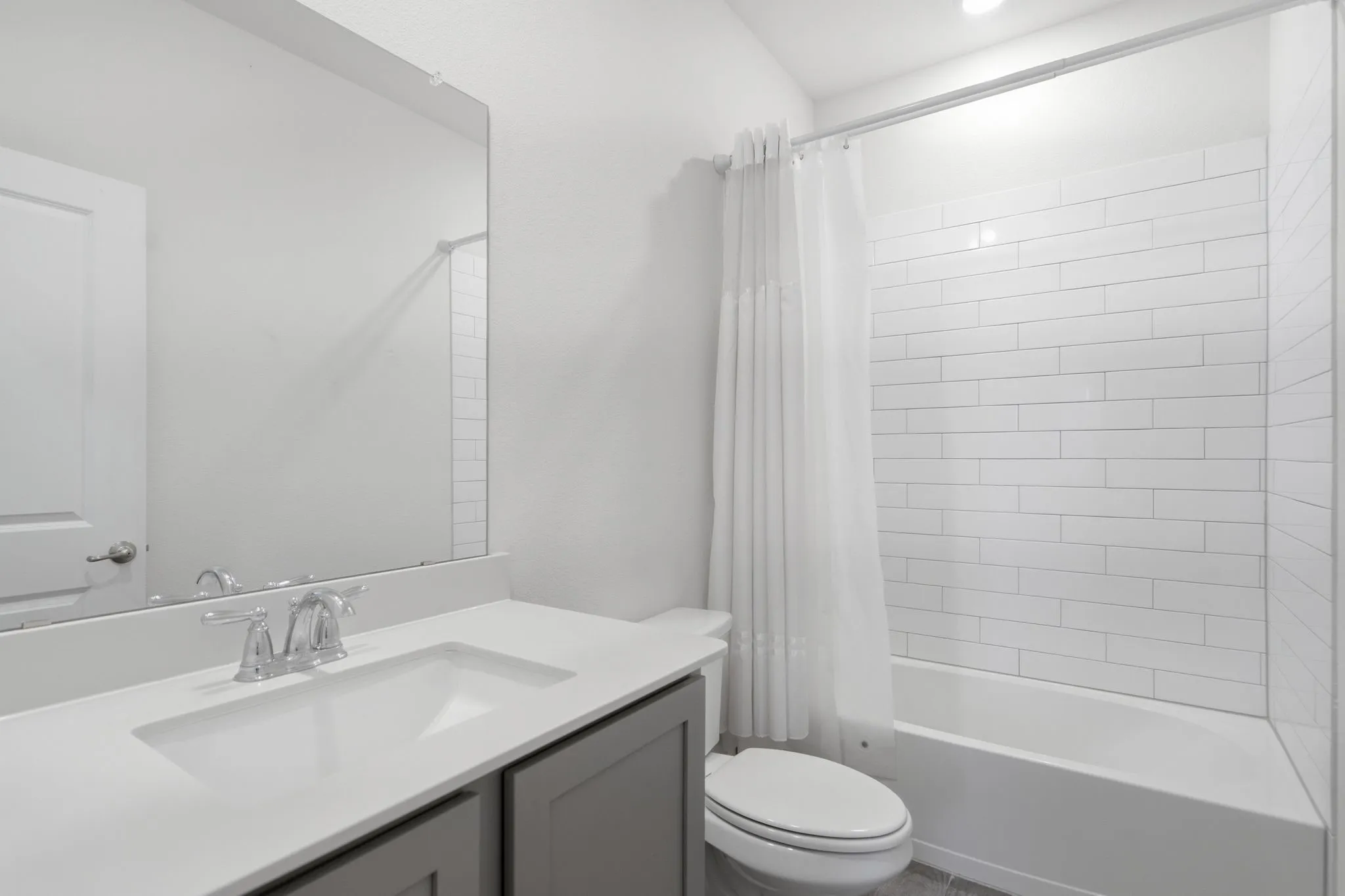 Single Family Residence For Sale in Denton County , 3250 Hunters Glen Drive, Aubrey, Texas 76227, 3 Bedroom, 2 Bathroom, 2 Garage spaces, 1,523 Sqft, built in 2022, mls#21350980, Real Estate Agent in Aubrey, Homes For Sale in Denton county, Homes For Sale in Aubrey, Realtor in Aubrey Texas, Real Estate Brokerage Independent Realty Texas, Luminita Cordes Realtor
