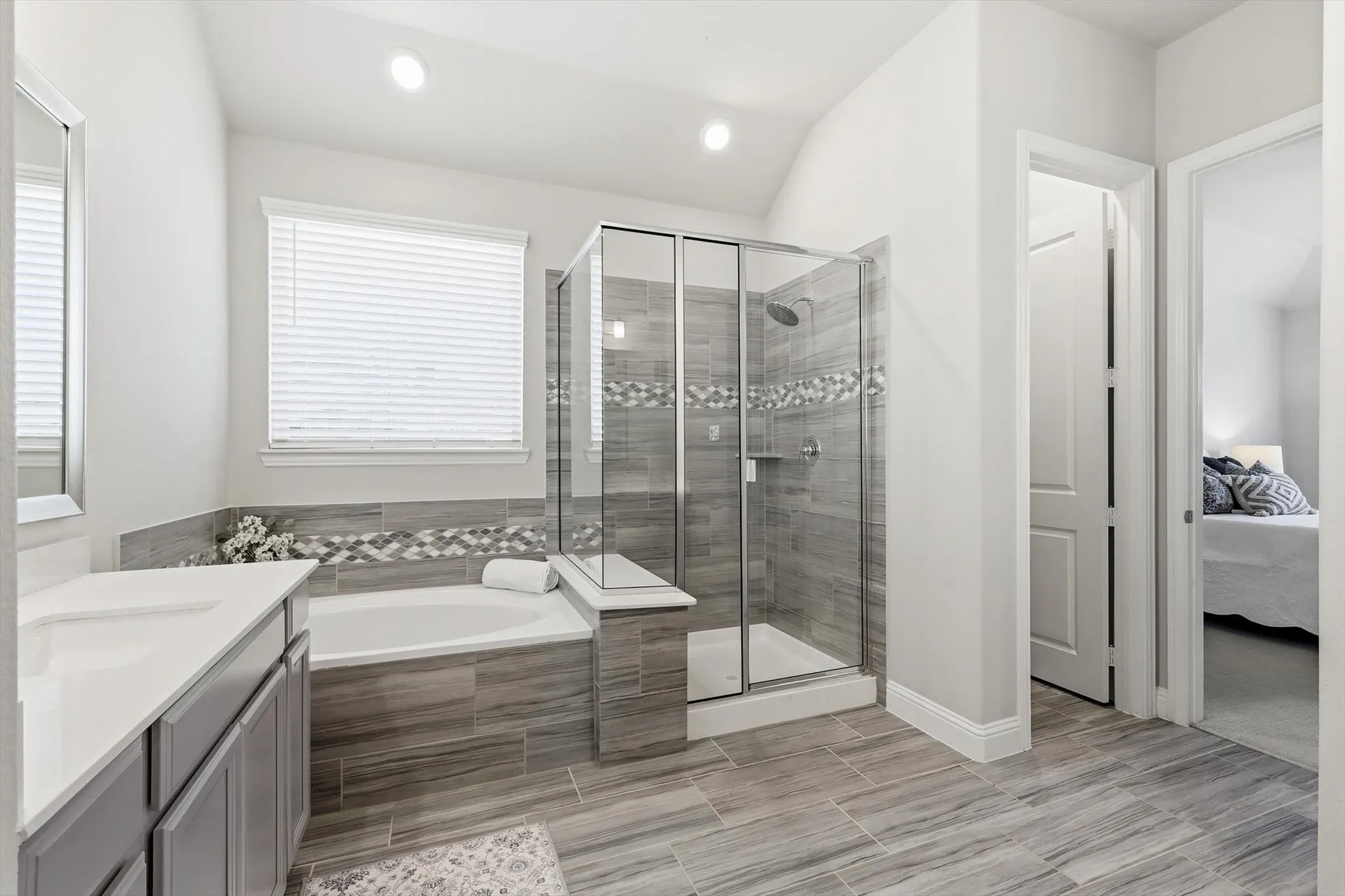 Single Family Residence For Sale in Collin County , 2371 Canary Grass Lane, Prosper, Texas 75078, 3 Bedroom, 3 Bathroom, 2 Garage spaces, 2,315 Sqft, built in 2020, mls#21350841, Real Estate Agent in Prosper, Homes For Sale in Collin county, Homes For Sale in Prosper, Realtor in Prosper Texas, Real Estate Brokerage Independent Realty Texas, Luminita Cordes Realtor
