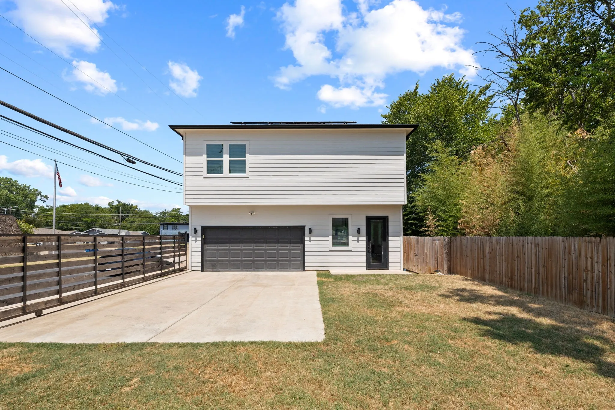 Single Family Residence For Sale in Dallas County , 2502 Elsie Faye Heggins Street, Dallas, Texas 75215, 3 Bedroom, 3 Bathroom, 2 Garage spaces, 2,028 Sqft, built in 2023, mls#21350981, Real Estate Agent in Dallas, Homes For Sale in Dallas county, Homes For Sale in Dallas, Realtor in Dallas Texas, Real Estate Brokerage Independent Realty Texas, Luminita Cordes Realtor