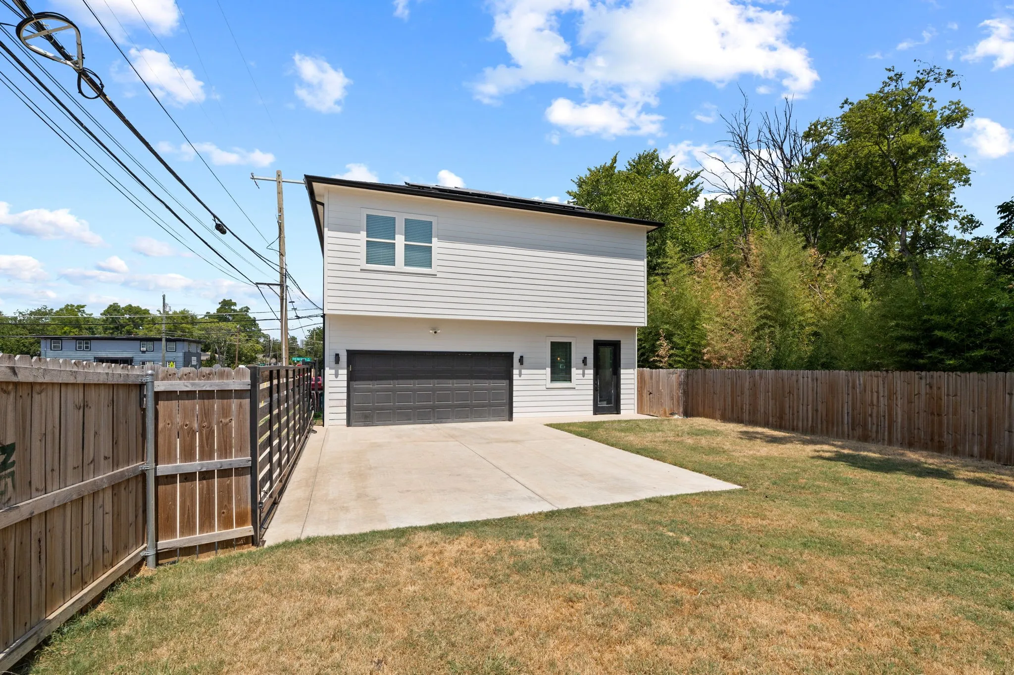 Single Family Residence For Sale in Dallas County , 2502 Elsie Faye Heggins Street, Dallas, Texas 75215, 3 Bedroom, 3 Bathroom, 2 Garage spaces, 2,028 Sqft, built in 2023, mls#21350981, Real Estate Agent in Dallas, Homes For Sale in Dallas county, Homes For Sale in Dallas, Realtor in Dallas Texas, Real Estate Brokerage Independent Realty Texas, Luminita Cordes Realtor