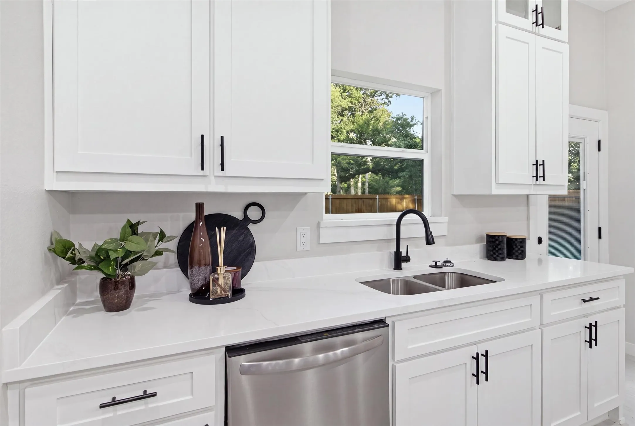 Single Family Residence For Sale in Henderson County , 108 Parkside Drive, Trinidad, Texas 75163, 3 Bedroom, 2 Bathroom, 2 Garage spaces, 1,500 Sqft, built in 2026, mls#21341077, Real Estate Agent in Trinidad, Homes For Sale in Henderson county, Homes For Sale in Trinidad, Realtor in Trinidad Texas, Real Estate Brokerage Independent Realty Texas, Luminita Cordes Realtor