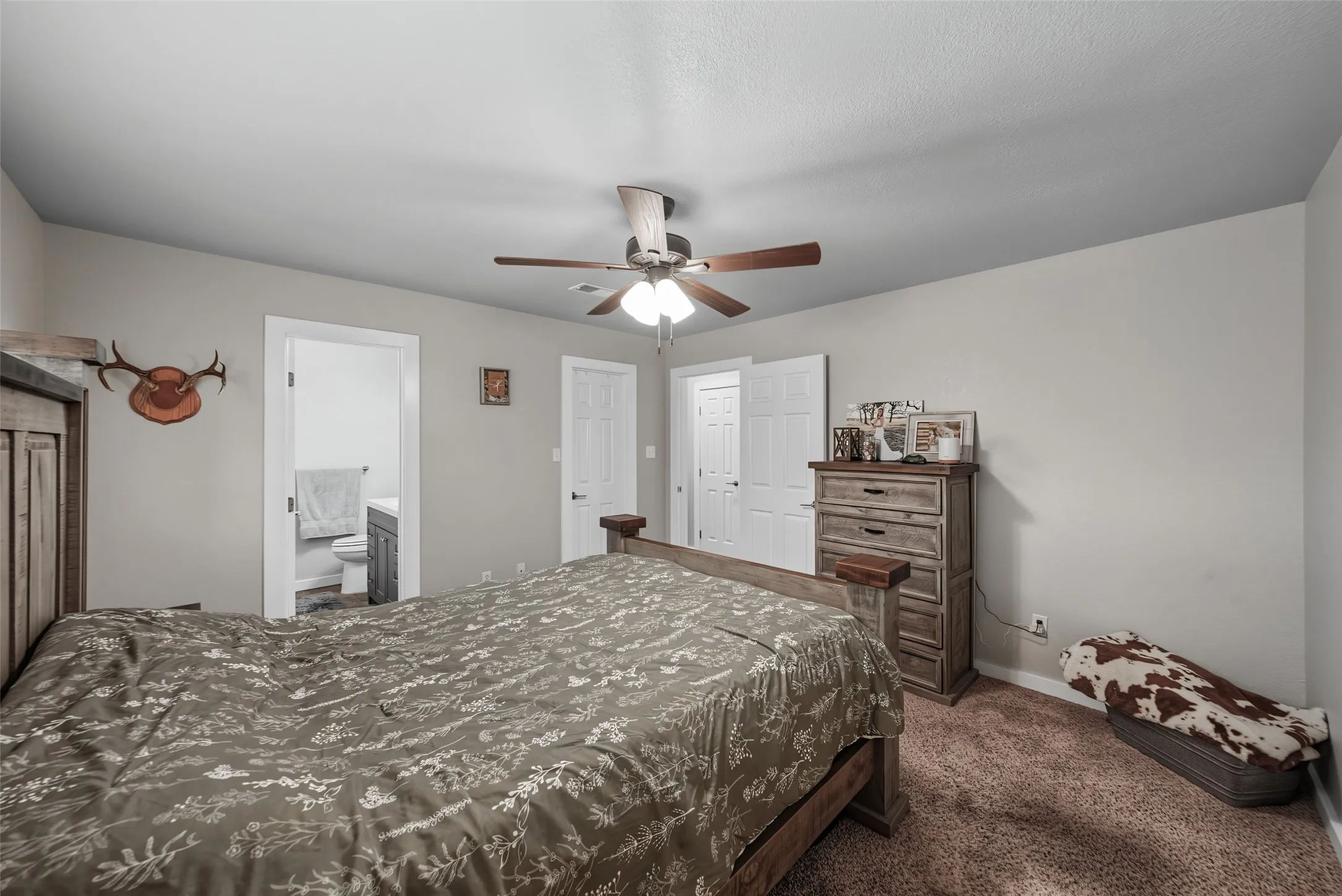 Single Family Residence For Sale in Wise County , 909 Shady Oaks, Bridgeport, Texas 76426, 3 Bedroom, 2 Bathroom, 2 Garage spaces, 1,472 Sqft, built in 1986, mls#21350999, Real Estate Agent in Bridgeport, Homes For Sale in Wise county, Homes For Sale in Bridgeport, Realtor in Bridgeport Texas, Real Estate Brokerage Independent Realty Texas, Luminita Cordes Realtor