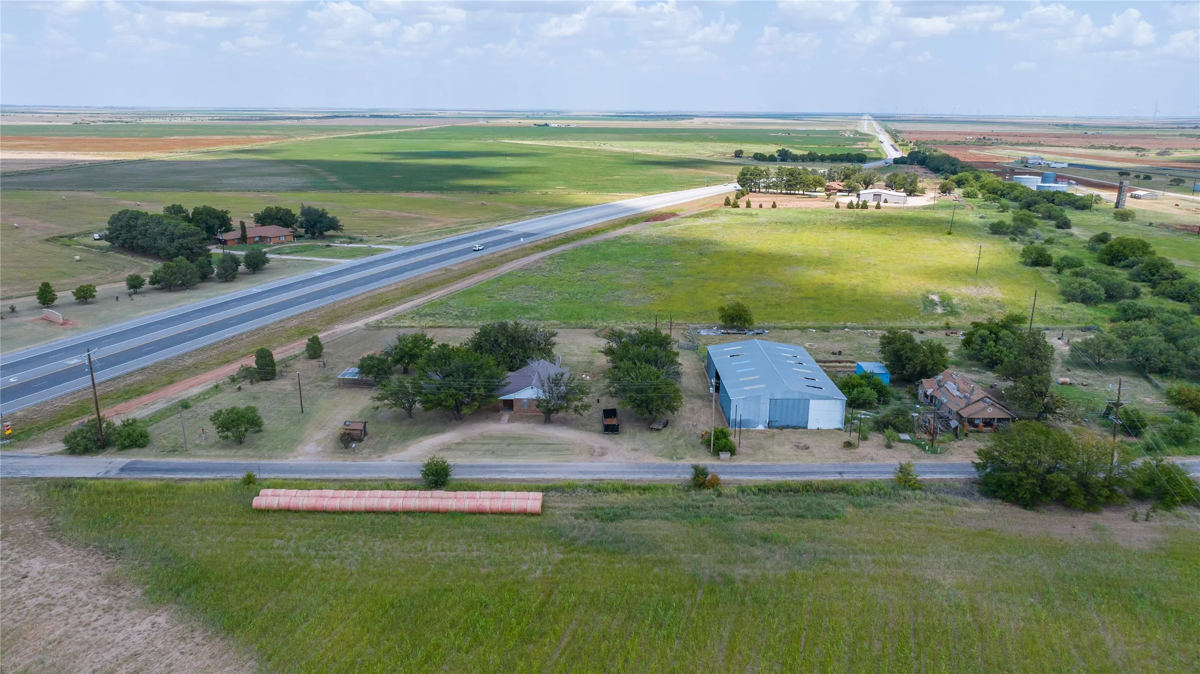 Single Family Residence For Sale in Haskell County , 147 County Road 210, Haskell, Texas 79521, 4 Bedroom, 1 Bathroom, 1 Garage spaces, 2,438 Sqft, built in 1940, Price $349,900, mls#21349522, Real Estate Agent in Haskell, Homes For Sale in Haskell county, Homes For Sale in Haskell, Realtor in Haskell Texas, Real Estate Brokerage Independent Realty Texas, Luminita Cordes Realtor