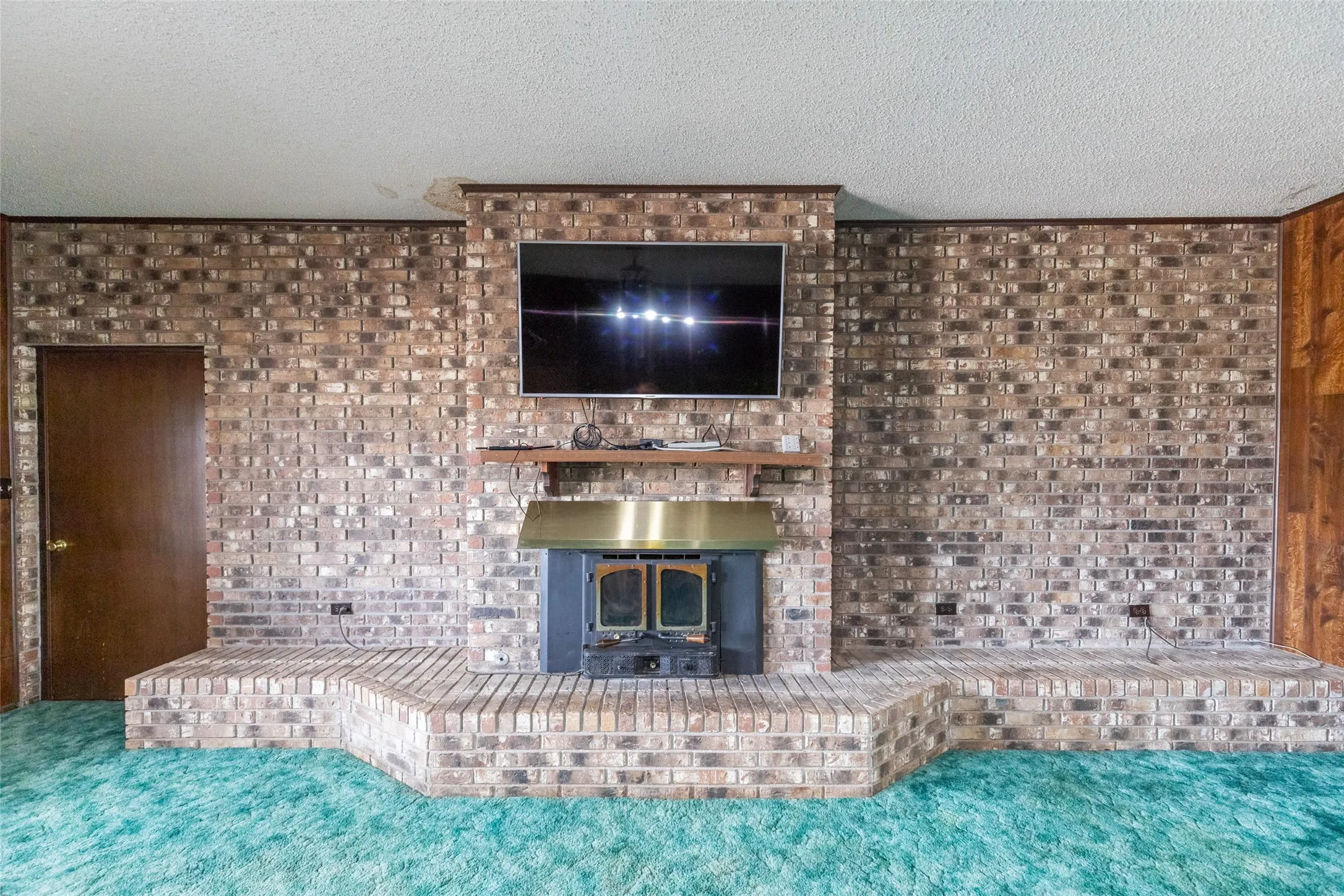 Single Family Residence For Sale in Haskell County , 147 County Road 210, Haskell, Texas 79521, 4 Bedroom, 1 Bathroom, 1 Garage spaces, 2,438 Sqft, built in 1940, Price $349,900, mls#21349522, Real Estate Agent in Haskell, Homes For Sale in Haskell county, Homes For Sale in Haskell, Realtor in Haskell Texas, Real Estate Brokerage Independent Realty Texas, Luminita Cordes Realtor