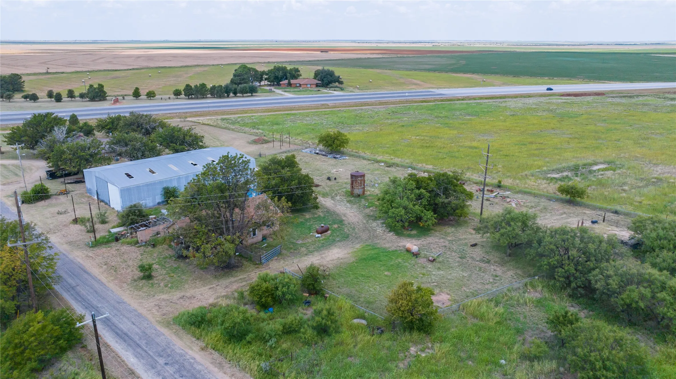 Single Family Residence For Sale in Haskell County , 147 County Road 210, Haskell, Texas 79521, 4 Bedroom, 1 Bathroom, 1 Garage spaces, 2,438 Sqft, built in 1940, Price $349,900, mls#21349522, Real Estate Agent in Haskell, Homes For Sale in Haskell county, Homes For Sale in Haskell, Realtor in Haskell Texas, Real Estate Brokerage Independent Realty Texas, Luminita Cordes Realtor