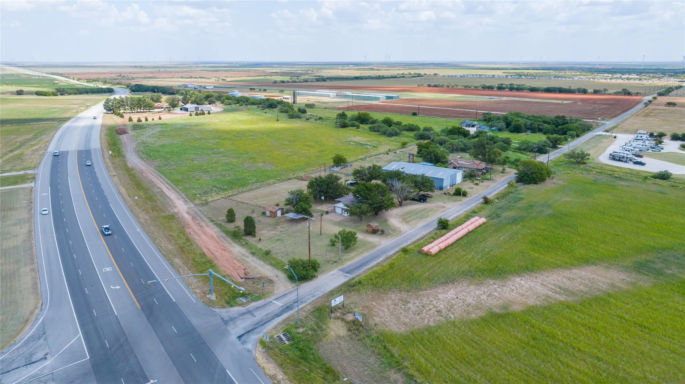 Single Family Residence For Sale in Haskell County , 147 County Road 210, Haskell, Texas 79521, 4 Bedroom, 1 Bathroom, 1 Garage spaces, 2,438 Sqft, built in 1940, Price $349,900, mls#21349522, Real Estate Agent in Haskell, Homes For Sale in Haskell county, Homes For Sale in Haskell, Realtor in Haskell Texas, Real Estate Brokerage Independent Realty Texas, Luminita Cordes Realtor