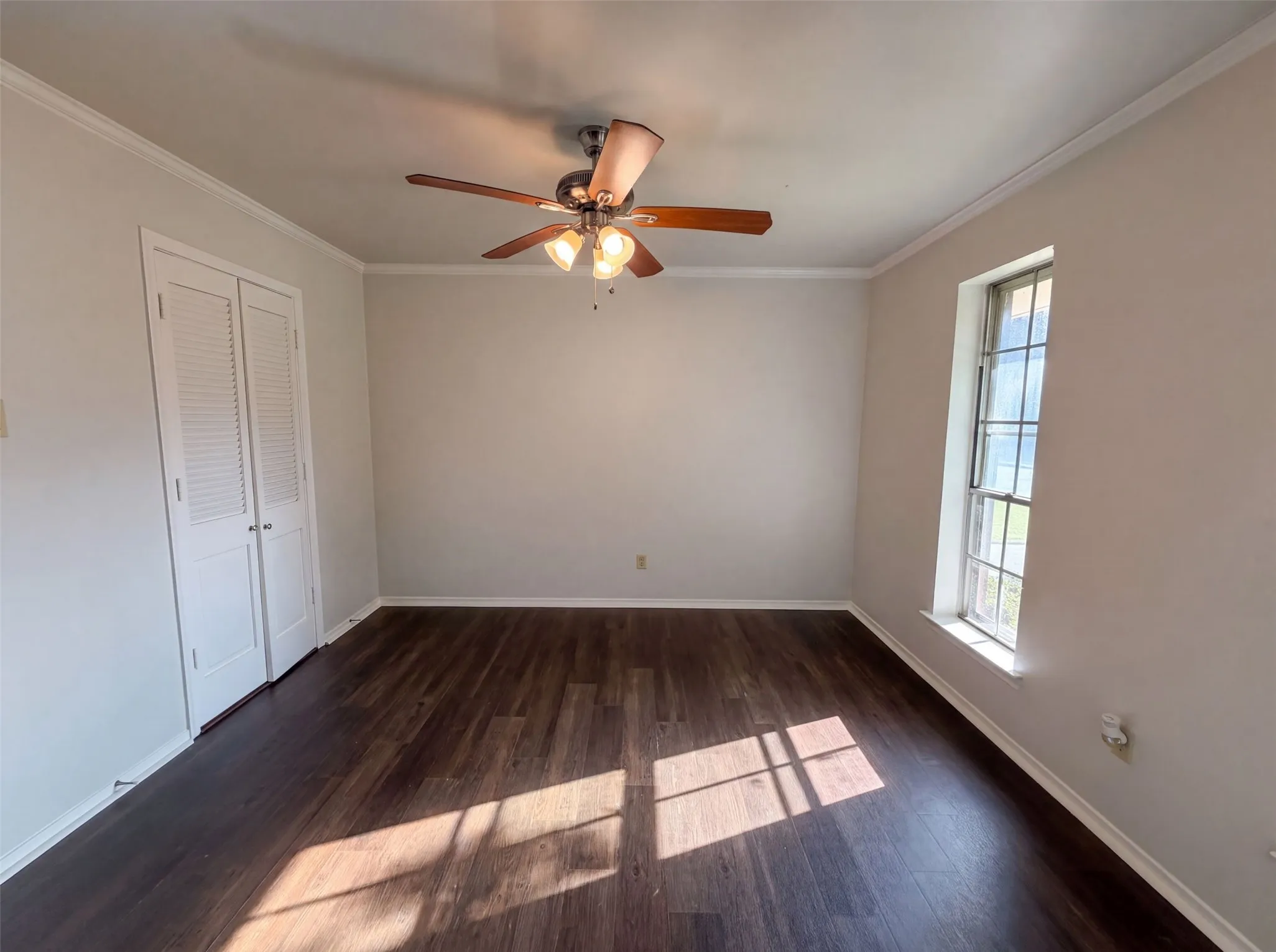 Single Family Residence For Sale in Dallas County , 821 Glen Oaks Boulevard, Dallas, Texas 75232, 3 Bedroom, 2 Bathroom, 2 Garage spaces, 1,963 Sqft, built in 1964, mls#21350996, Real Estate Agent in Dallas, Homes For Sale in Dallas county, Homes For Sale in Dallas, Realtor in Dallas Texas, Real Estate Brokerage Independent Realty Texas, Luminita Cordes Realtor