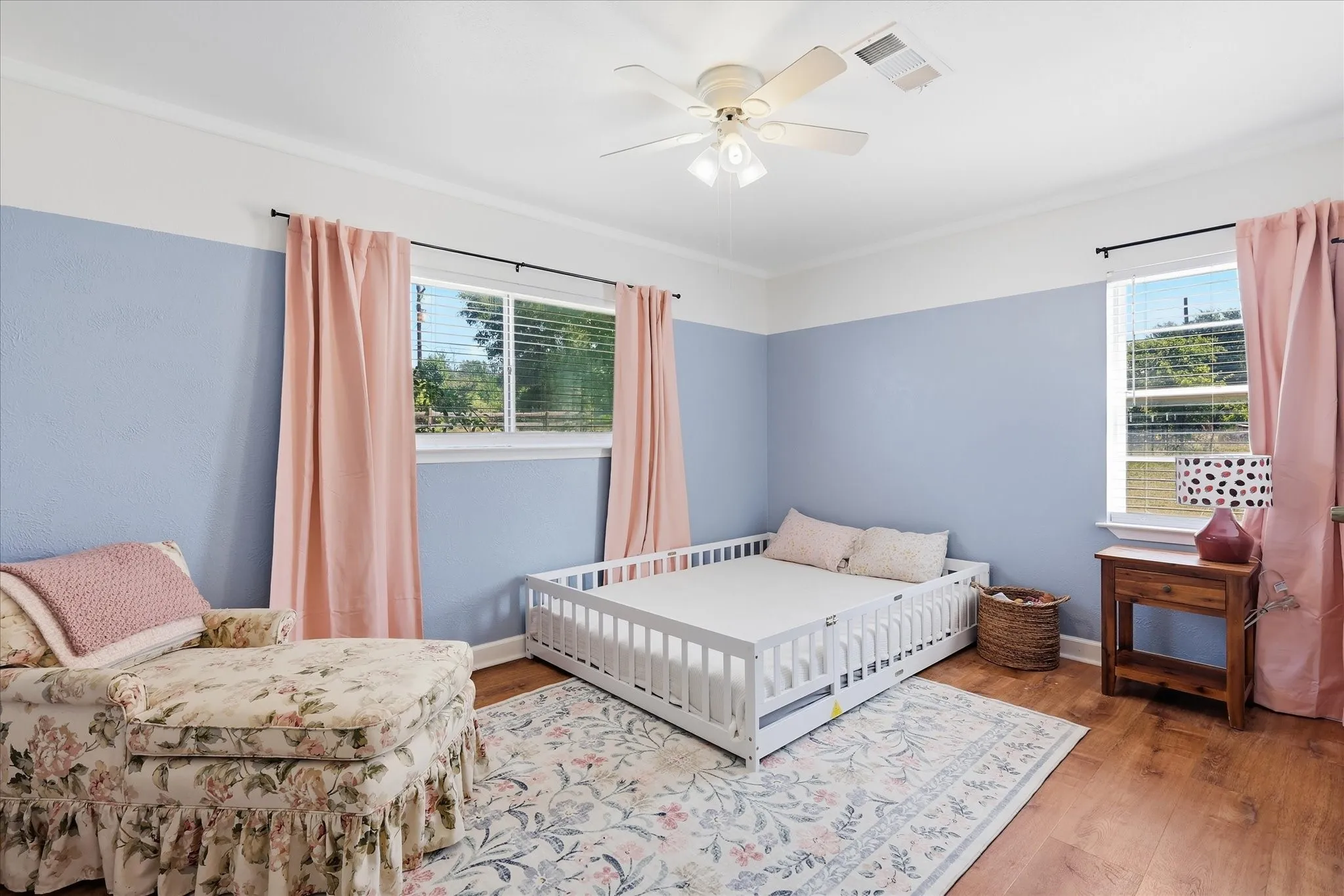 Additional bedroom.