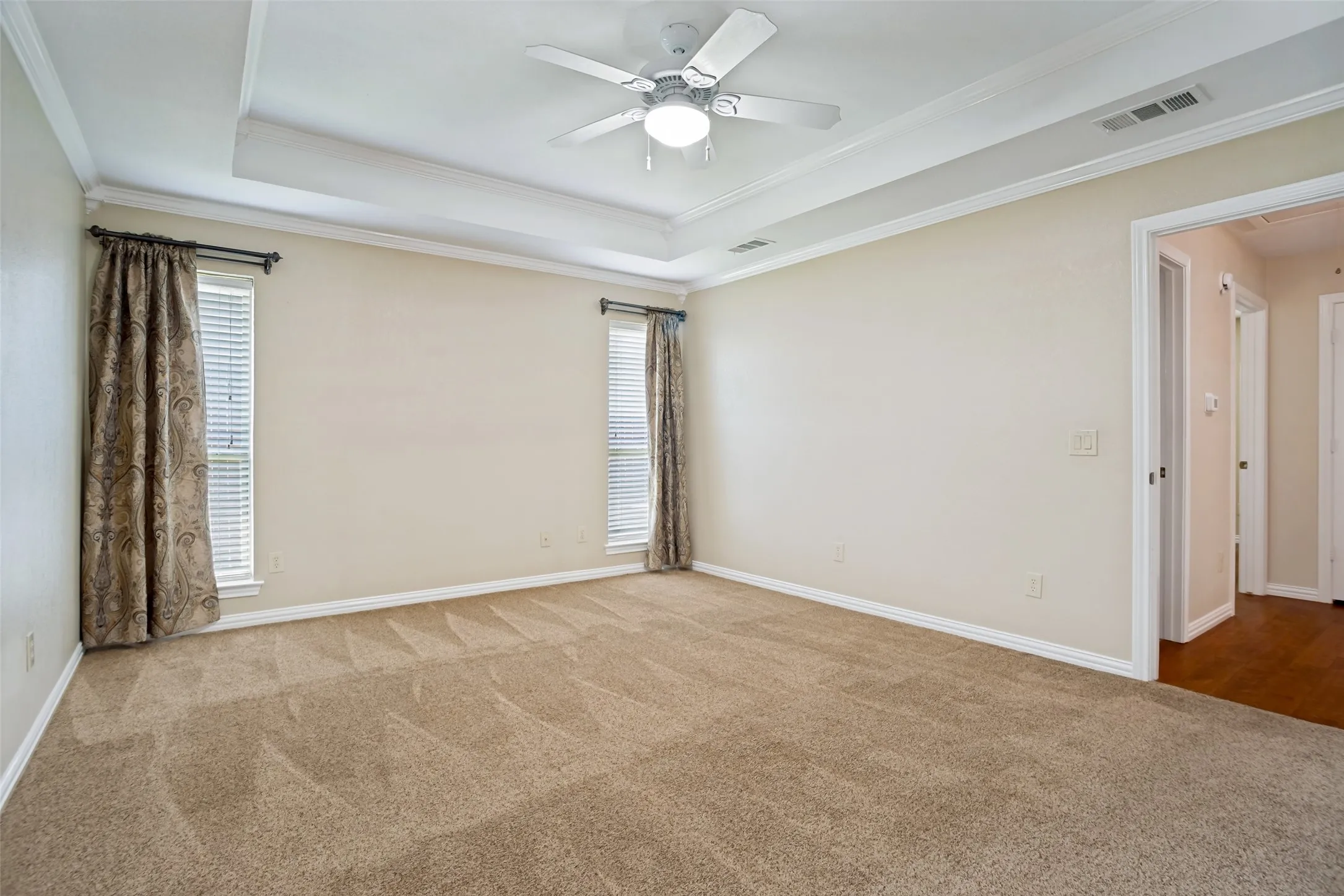 Single Family Residence For Sale in Collin County , 1548 Bamburgh Drive, Plano, Texas 75075, 3 Bedroom, 2 Bathroom, 2 Garage spaces, 2,376 Sqft, built in 1983, mls#21347226, Real Estate Agent in Plano, Homes For Sale in Collin county, Homes For Sale in Plano, Realtor in Plano Texas, Real Estate Brokerage Independent Realty Texas, Luminita Cordes Realtor