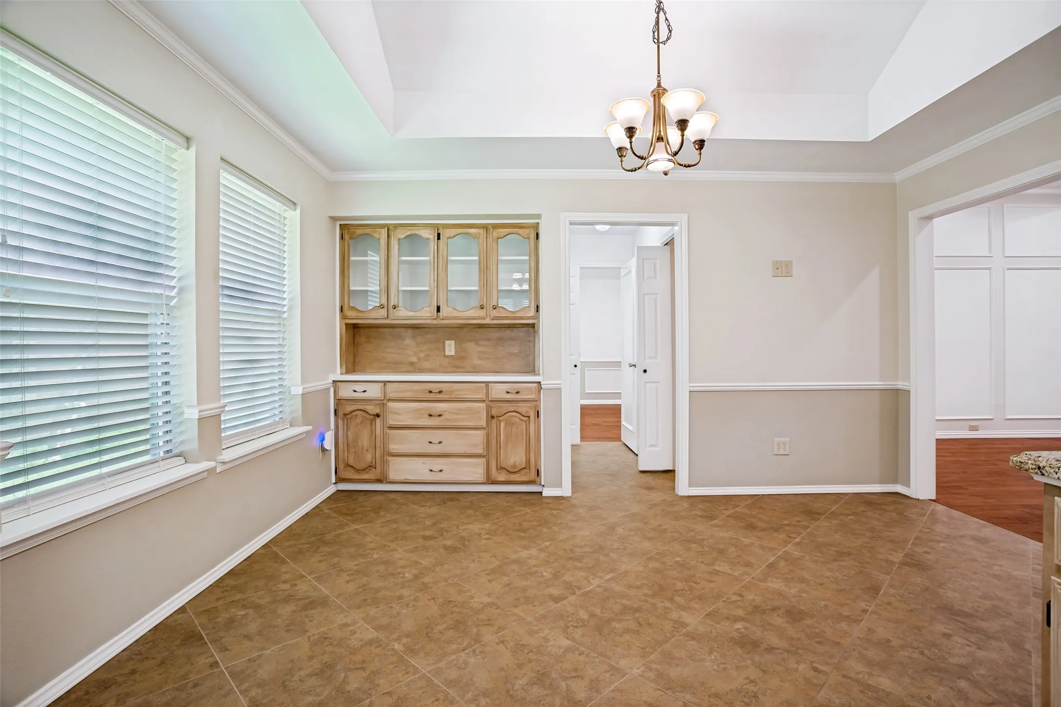 Single Family Residence For Sale in Collin County , 1548 Bamburgh Drive, Plano, Texas 75075, 3 Bedroom, 2 Bathroom, 2 Garage spaces, 2,376 Sqft, built in 1983, mls#21347226, Real Estate Agent in Plano, Homes For Sale in Collin county, Homes For Sale in Plano, Realtor in Plano Texas, Real Estate Brokerage Independent Realty Texas, Luminita Cordes Realtor