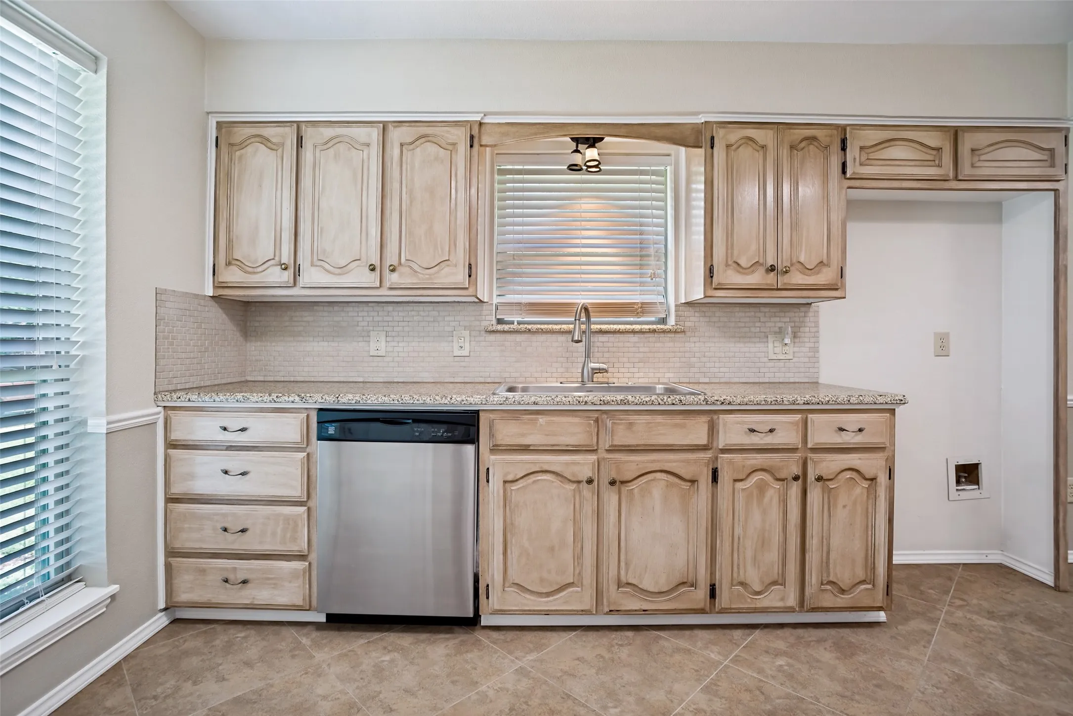 Single Family Residence For Sale in Collin County , 1548 Bamburgh Drive, Plano, Texas 75075, 3 Bedroom, 2 Bathroom, 2 Garage spaces, 2,376 Sqft, built in 1983, mls#21347226, Real Estate Agent in Plano, Homes For Sale in Collin county, Homes For Sale in Plano, Realtor in Plano Texas, Real Estate Brokerage Independent Realty Texas, Luminita Cordes Realtor