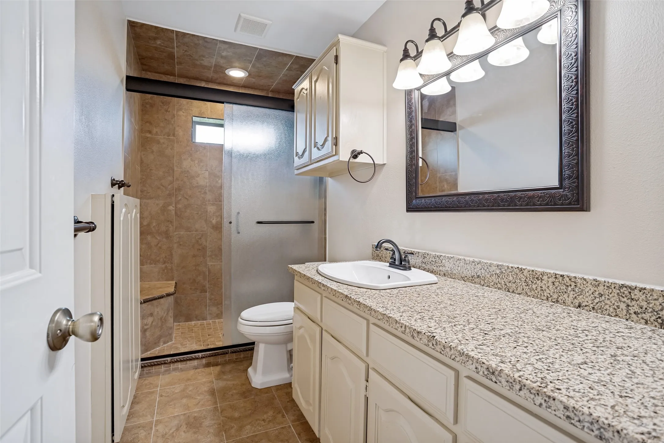 Single Family Residence For Sale in Collin County , 1548 Bamburgh Drive, Plano, Texas 75075, 3 Bedroom, 2 Bathroom, 2 Garage spaces, 2,376 Sqft, built in 1983, mls#21347226, Real Estate Agent in Plano, Homes For Sale in Collin county, Homes For Sale in Plano, Realtor in Plano Texas, Real Estate Brokerage Independent Realty Texas, Luminita Cordes Realtor