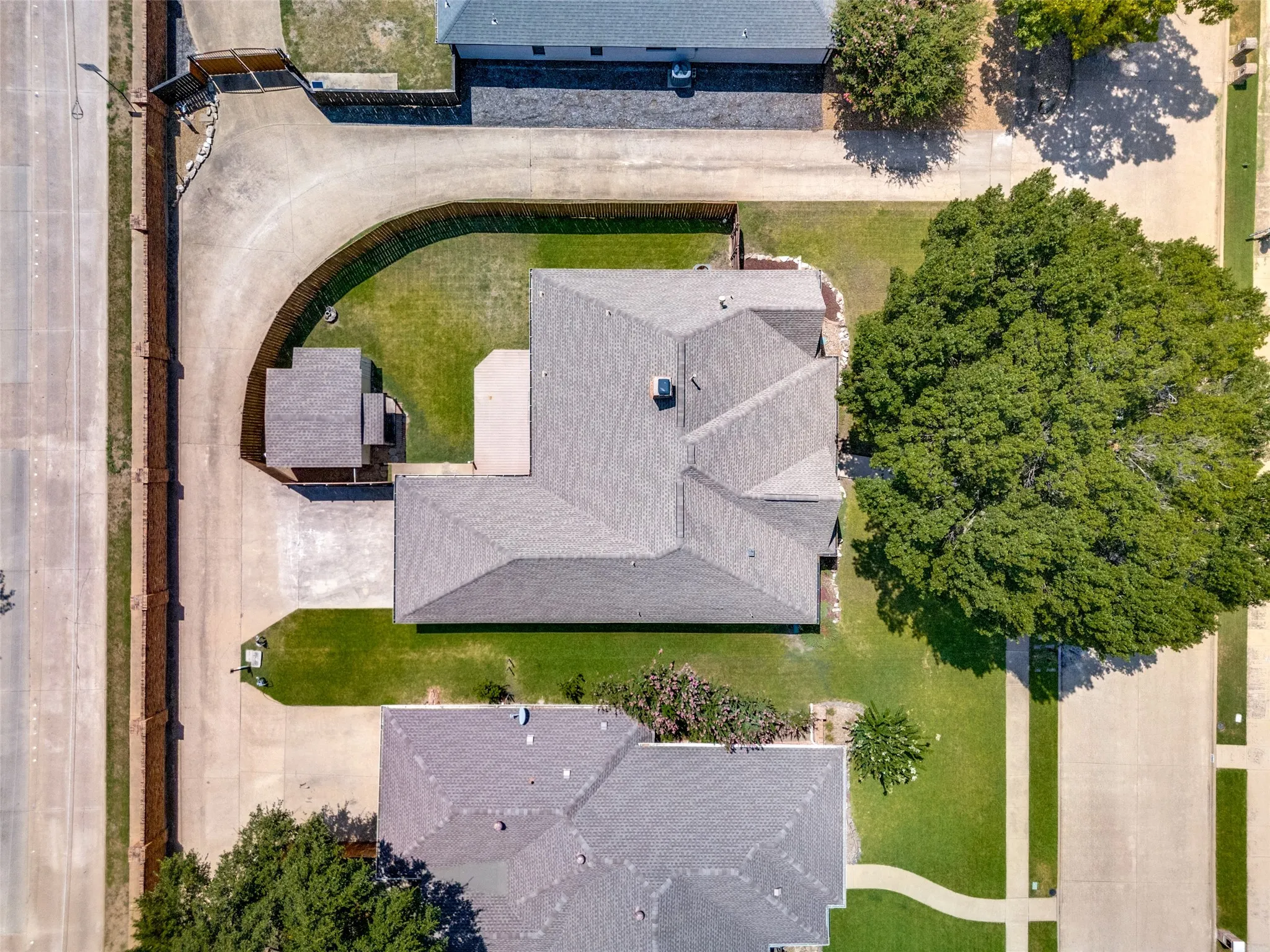 Single Family Residence For Sale in Collin County , 1548 Bamburgh Drive, Plano, Texas 75075, 3 Bedroom, 2 Bathroom, 2 Garage spaces, 2,376 Sqft, built in 1983, mls#21347226, Real Estate Agent in Plano, Homes For Sale in Collin county, Homes For Sale in Plano, Realtor in Plano Texas, Real Estate Brokerage Independent Realty Texas, Luminita Cordes Realtor