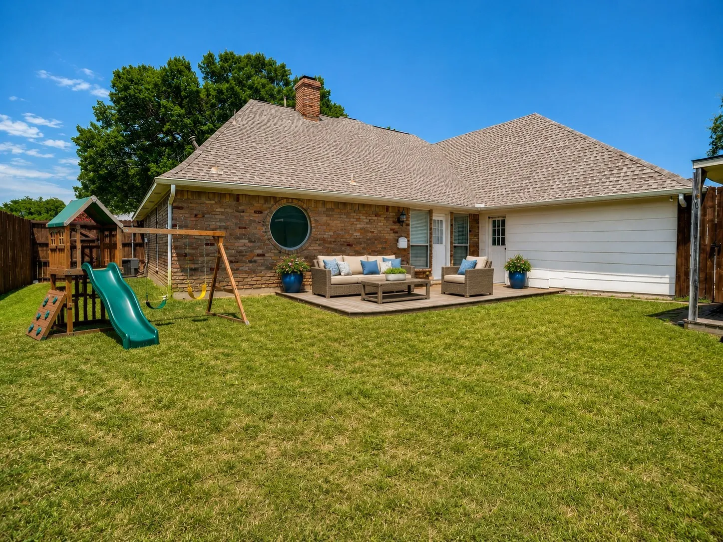 Single Family Residence For Sale in Collin County , 1548 Bamburgh Drive, Plano, Texas 75075, 3 Bedroom, 2 Bathroom, 2 Garage spaces, 2,376 Sqft, built in 1983, mls#21347226, Real Estate Agent in Plano, Homes For Sale in Collin county, Homes For Sale in Plano, Realtor in Plano Texas, Real Estate Brokerage Independent Realty Texas, Luminita Cordes Realtor