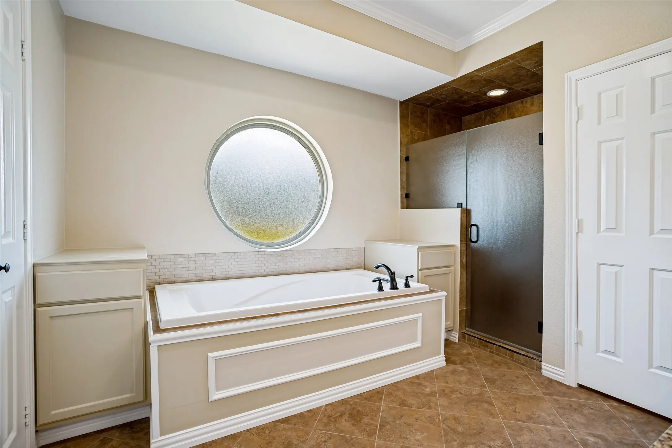 Single Family Residence For Sale in Collin County , 1548 Bamburgh Drive, Plano, Texas 75075, 3 Bedroom, 2 Bathroom, 2 Garage spaces, 2,376 Sqft, built in 1983, mls#21347226, Real Estate Agent in Plano, Homes For Sale in Collin county, Homes For Sale in Plano, Realtor in Plano Texas, Real Estate Brokerage Independent Realty Texas, Luminita Cordes Realtor