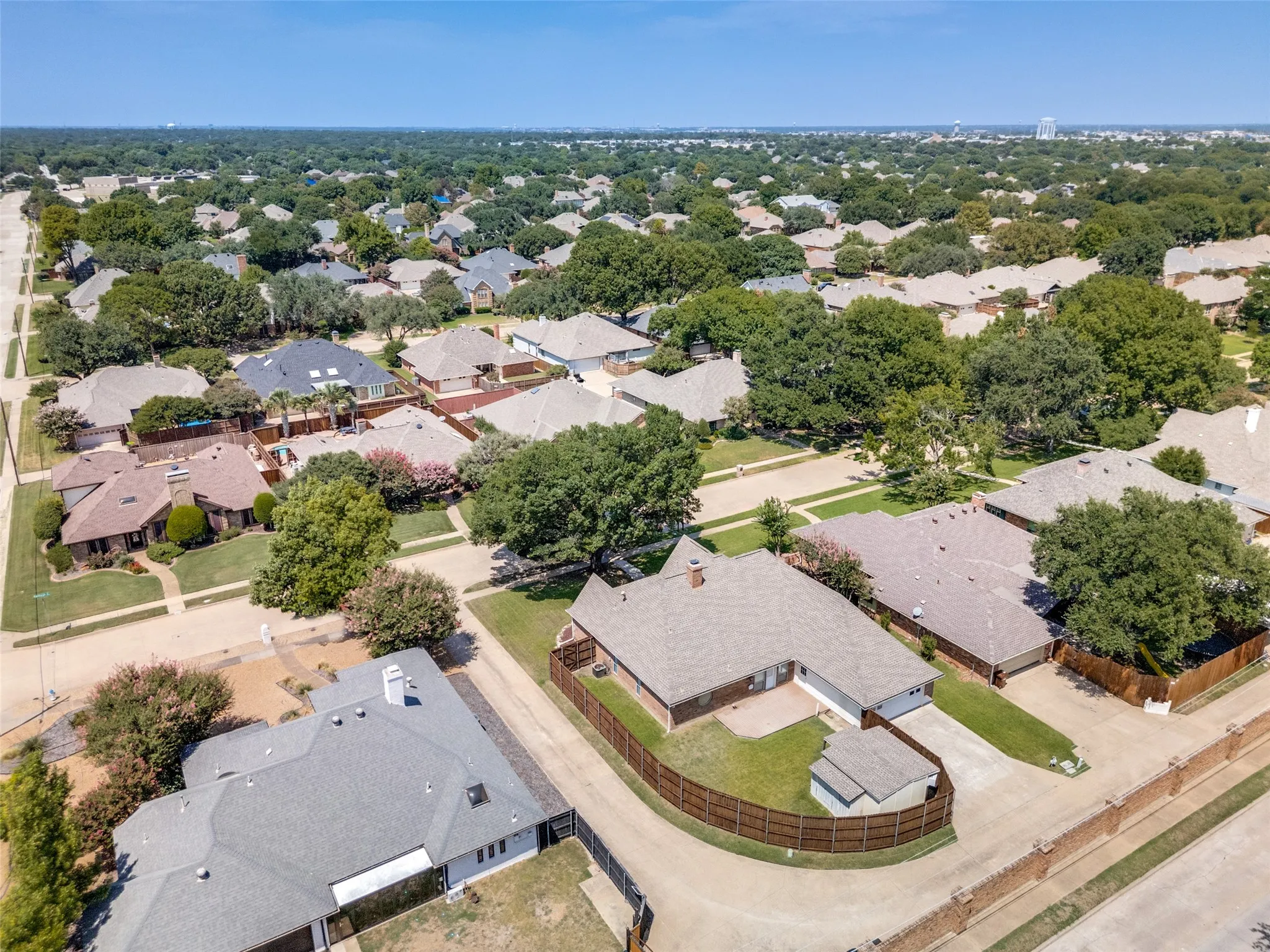 Single Family Residence For Sale in Collin County , 1548 Bamburgh Drive, Plano, Texas 75075, 3 Bedroom, 2 Bathroom, 2 Garage spaces, 2,376 Sqft, built in 1983, mls#21347226, Real Estate Agent in Plano, Homes For Sale in Collin county, Homes For Sale in Plano, Realtor in Plano Texas, Real Estate Brokerage Independent Realty Texas, Luminita Cordes Realtor