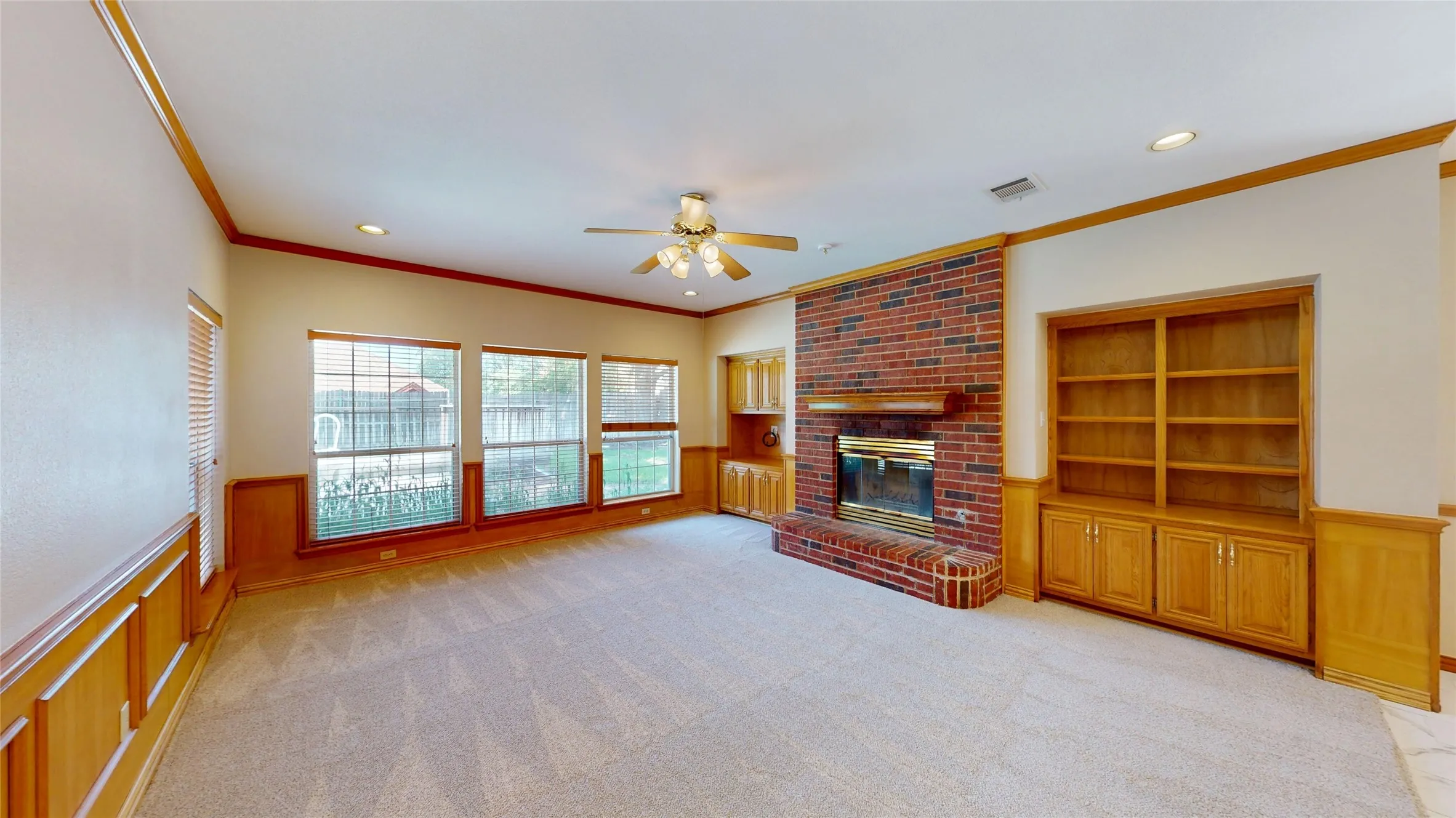 Single Family Residence For Sale in Tarrant County , 7525 Brentwood Court, North Richland Hills, Texas 76182, 4 Bedroom, 3 Bathroom, 2 Garage spaces, 2,541 Sqft, built in 1991, mls#21350190, Real Estate Agent in North Richland Hills, Homes For Sale in Tarrant county, Homes For Sale in North Richland Hills, Realtor in North Richland Hills Texas, Real Estate Brokerage Independent Realty Texas, Luminita Cordes Realtor