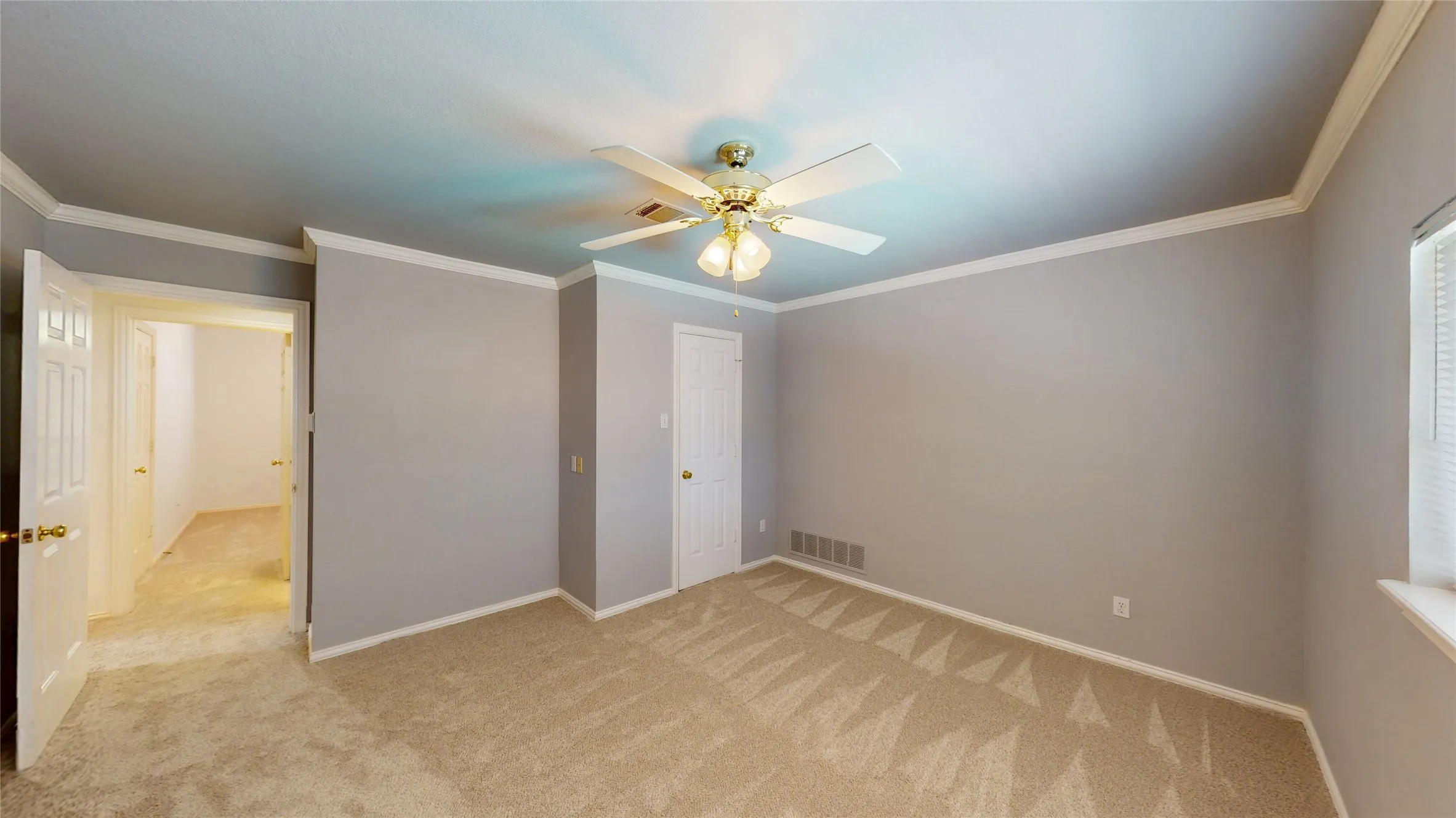 Single Family Residence For Sale in Tarrant County , 7525 Brentwood Court, North Richland Hills, Texas 76182, 4 Bedroom, 3 Bathroom, 2 Garage spaces, 2,541 Sqft, built in 1991, mls#21350190, Real Estate Agent in North Richland Hills, Homes For Sale in Tarrant county, Homes For Sale in North Richland Hills, Realtor in North Richland Hills Texas, Real Estate Brokerage Independent Realty Texas, Luminita Cordes Realtor