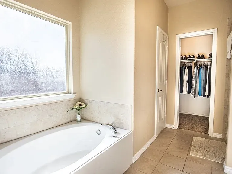 Single Family Residence For Sale in Denton County , 8800 Deadwood Lane, Aubrey, Texas 76227, 3 Bedroom, 2 Bathroom, 2 Garage spaces, 1,407 Sqft, built in 2016, mls#21349160, Real Estate Agent in Aubrey, Homes For Sale in Denton county, Homes For Sale in Aubrey, Realtor in Aubrey Texas, Real Estate Brokerage Independent Realty Texas, Luminita Cordes Realtor