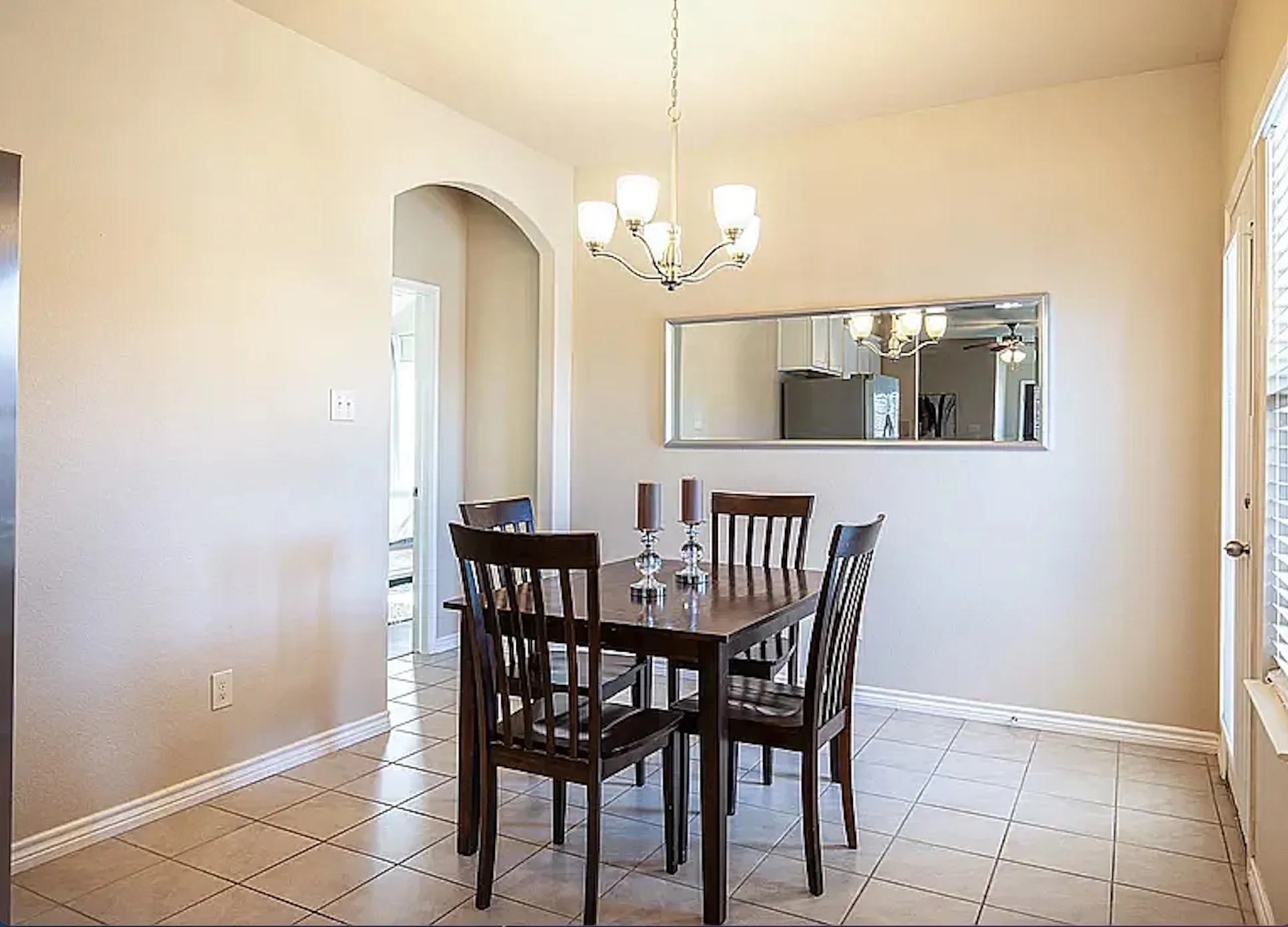 Single Family Residence For Sale in Denton County , 8800 Deadwood Lane, Aubrey, Texas 76227, 3 Bedroom, 2 Bathroom, 2 Garage spaces, 1,407 Sqft, built in 2016, mls#21349160, Real Estate Agent in Aubrey, Homes For Sale in Denton county, Homes For Sale in Aubrey, Realtor in Aubrey Texas, Real Estate Brokerage Independent Realty Texas, Luminita Cordes Realtor