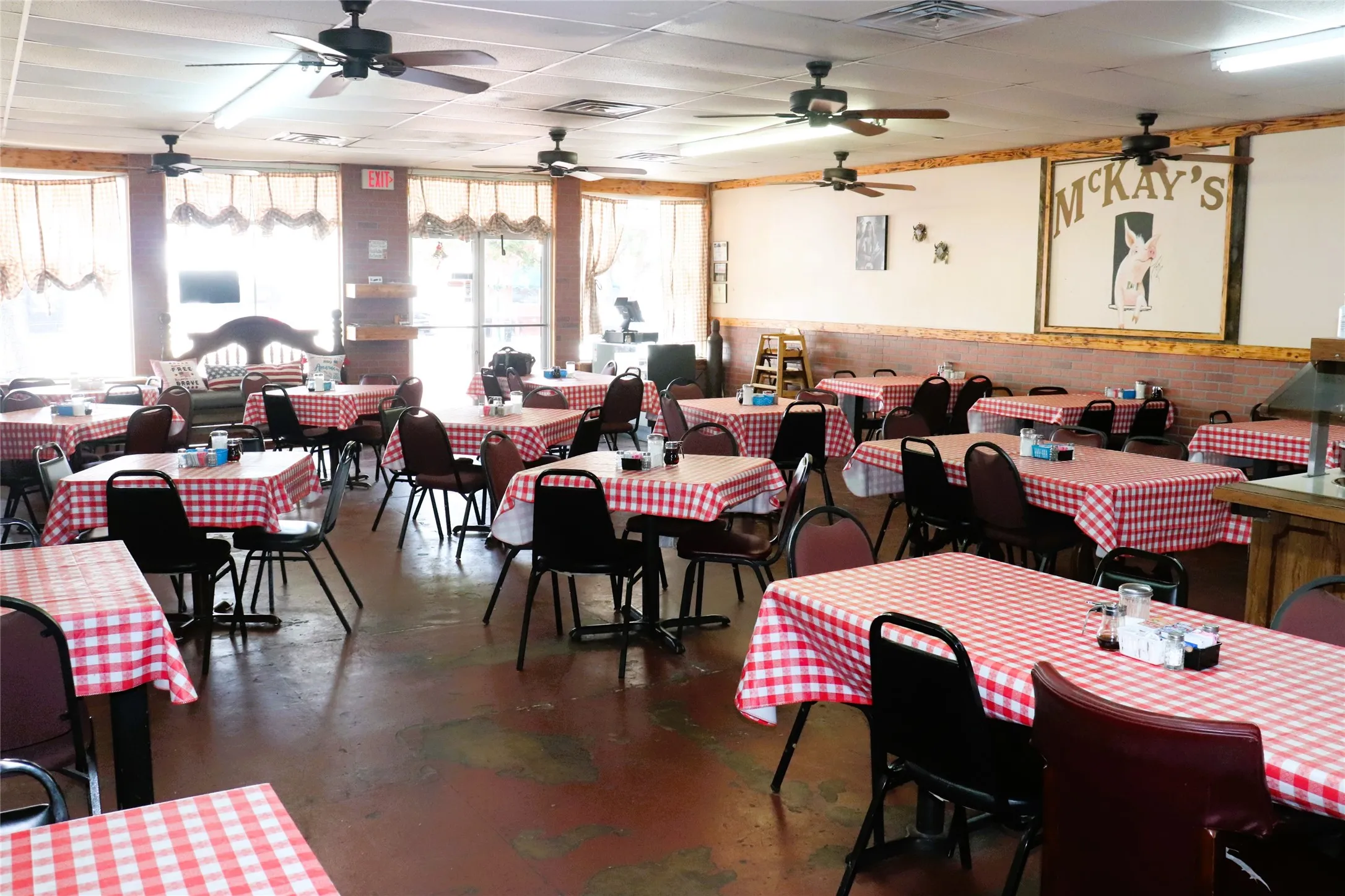 Business For Sale in Hunt County , 1113 Main Street, Commerce, Texas 75428, 0, 0, Garage spaces, 0 Sqft, built in 1920, mls#21348657, Real Estate Agent in Commerce, Homes For Sale in Hunt county, Homes For Sale in Commerce, Realtor in Commerce Texas, Real Estate Brokerage Independent Realty Texas, Luminita Cordes Realtor