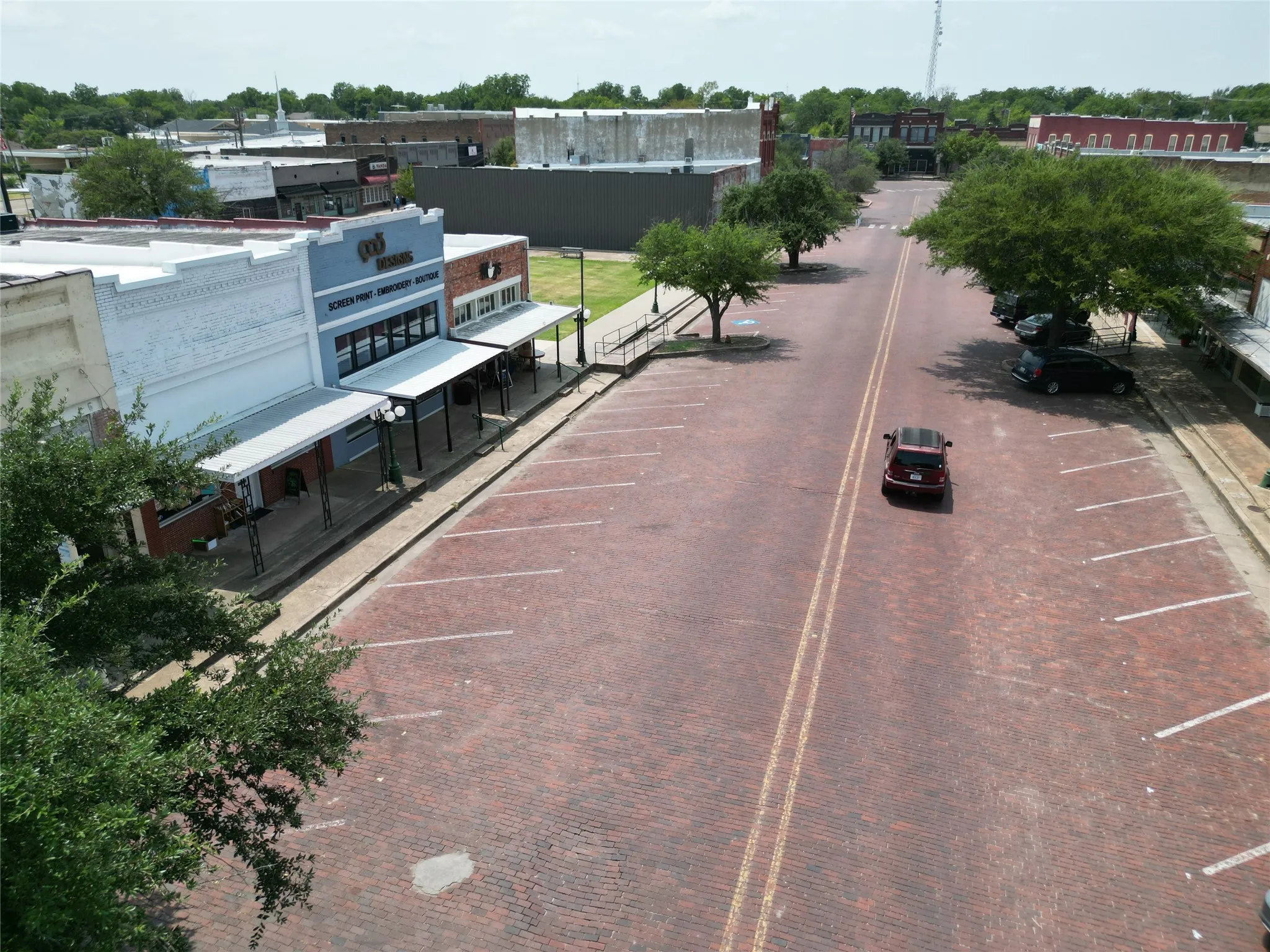 Business For Sale in Hunt County , 1113 Main Street, Commerce, Texas 75428, 0, 0, Garage spaces, 0 Sqft, built in 1920, mls#21348657, Real Estate Agent in Commerce, Homes For Sale in Hunt county, Homes For Sale in Commerce, Realtor in Commerce Texas, Real Estate Brokerage Independent Realty Texas, Luminita Cordes Realtor