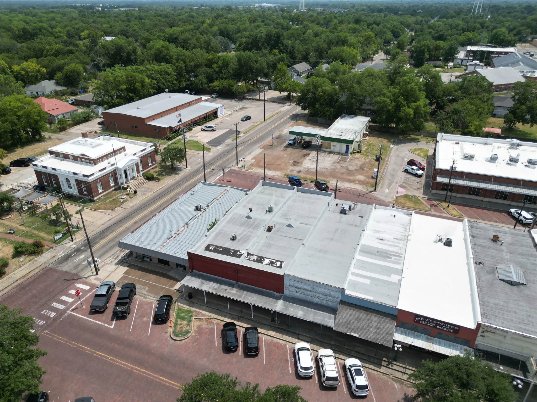 Business For Sale in Hunt County , 1113 Main Street, Commerce, Texas 75428, 0, 0, Garage spaces, 0 Sqft, built in 1920, mls#21348657, Real Estate Agent in Commerce, Homes For Sale in Hunt county, Homes For Sale in Commerce, Realtor in Commerce Texas, Real Estate Brokerage Independent Realty Texas, Luminita Cordes Realtor