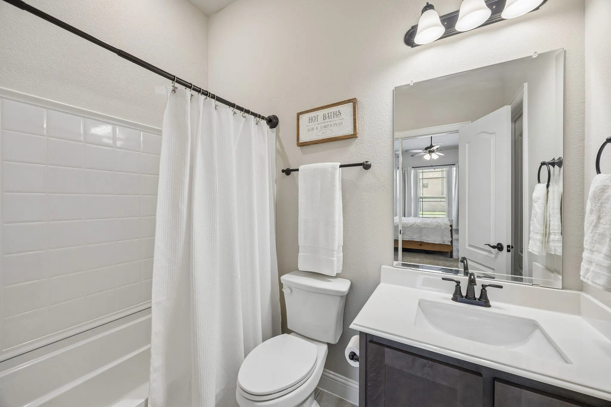 Single Family Residence For Sale in Tarrant County , 1005 Longbow Lane, Crowley, Texas 76036, 3 Bedroom, 3 Bathroom, 2 Garage spaces, 2,534 Sqft, built in 2022, mls#21350461, Real Estate Agent in Crowley, Homes For Sale in Tarrant county, Homes For Sale in Crowley, Realtor in Crowley Texas, Real Estate Brokerage Independent Realty Texas, Luminita Cordes Realtor