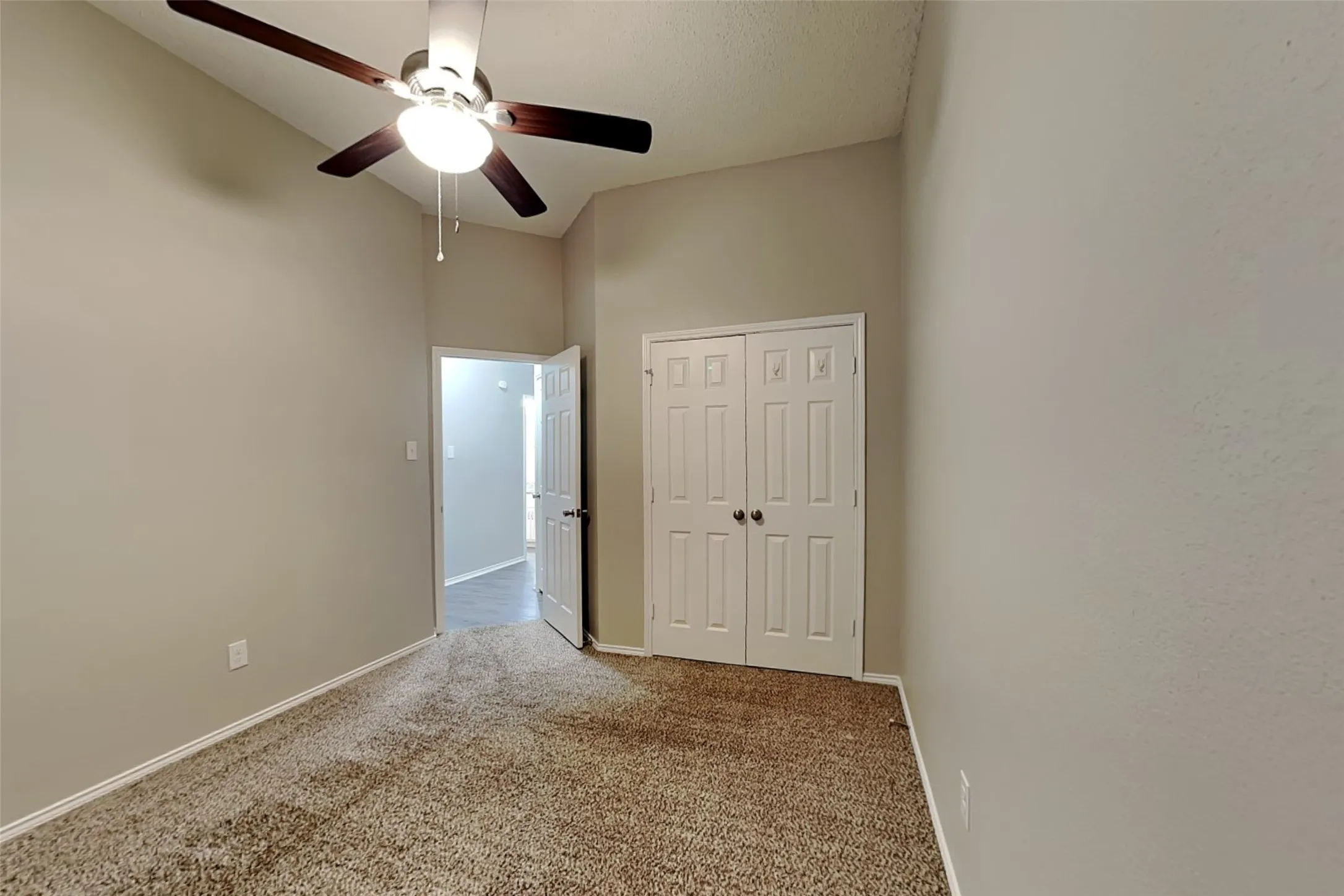 Single Family Residence For Rent in Collin County , 6704 Catalpa Trail, Plano, Texas 75023, 4 Bedroom, 3 Bathroom, 2 Garage spaces, 2,535 Sqft, built in 1991, mls#21351003, Real Estate Agent in Plano, Homes For Rent in Collin county, Homes For Rent in Plano, Realtor in Plano Texas, Real Estate Brokerage Independent Realty Texas, Luminita Cordes Realtor