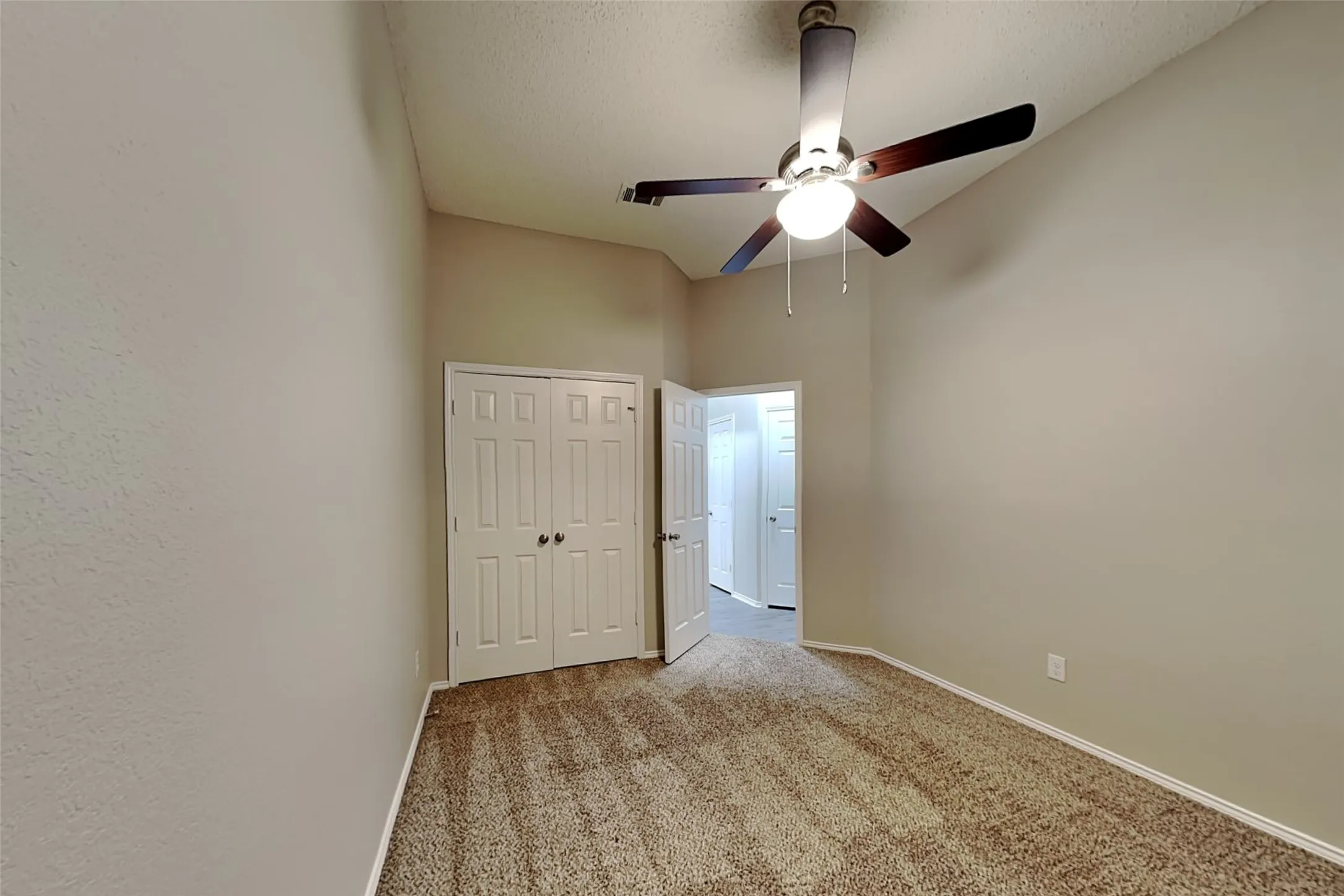 Single Family Residence For Rent in Collin County , 6704 Catalpa Trail, Plano, Texas 75023, 4 Bedroom, 3 Bathroom, 2 Garage spaces, 2,535 Sqft, built in 1991, mls#21351003, Real Estate Agent in Plano, Homes For Rent in Collin county, Homes For Rent in Plano, Realtor in Plano Texas, Real Estate Brokerage Independent Realty Texas, Luminita Cordes Realtor