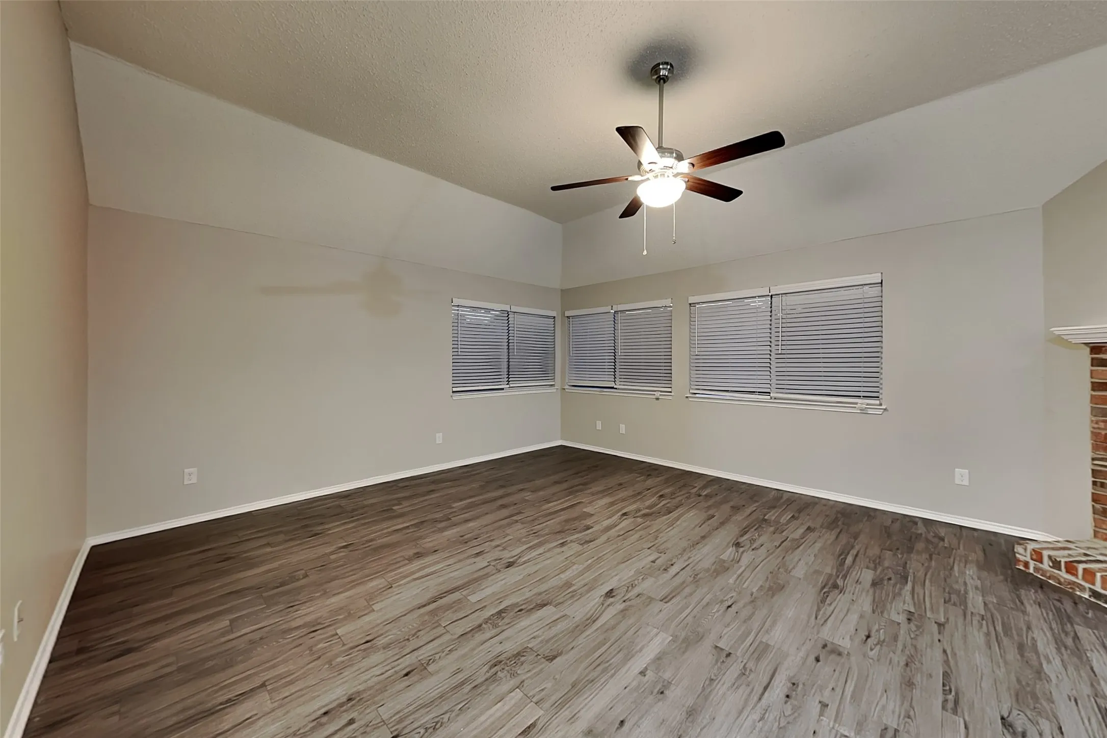 Single Family Residence For Rent in Collin County , 6704 Catalpa Trail, Plano, Texas 75023, 4 Bedroom, 3 Bathroom, 2 Garage spaces, 2,535 Sqft, built in 1991, mls#21351003, Real Estate Agent in Plano, Homes For Rent in Collin county, Homes For Rent in Plano, Realtor in Plano Texas, Real Estate Brokerage Independent Realty Texas, Luminita Cordes Realtor