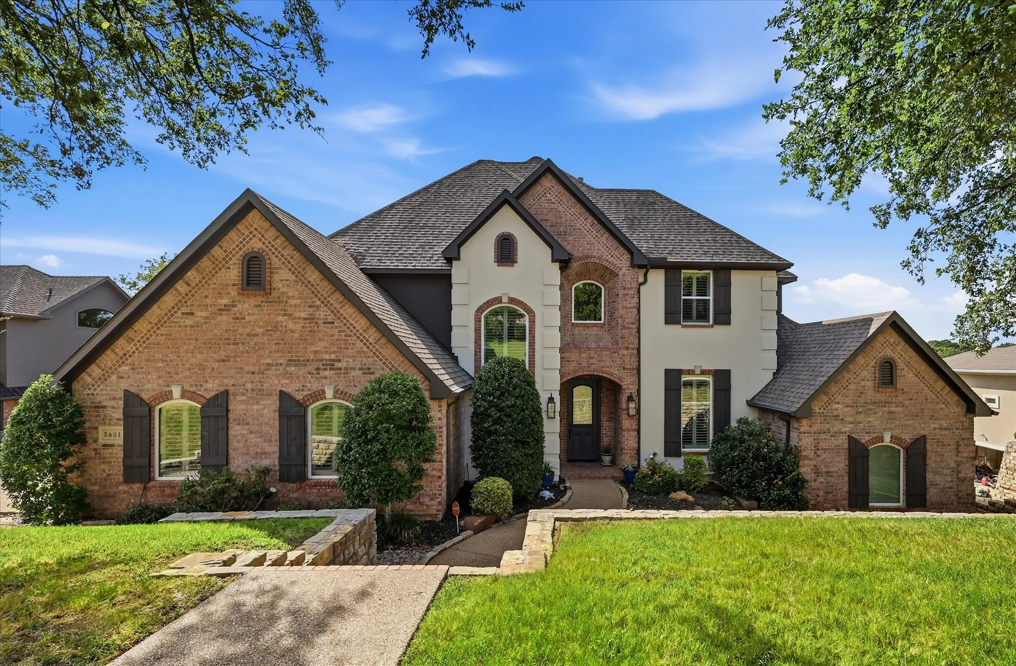 Single Family Residence For Sale in Denton County , 2801 Timber Crest Lane, Highland Village, Texas 75077, 4 Bedroom, 4 Bathroom, 3 Garage spaces, 3,523 Sqft, built in 1998, mls#21349799, Real Estate Agent in Highland Village, Homes For Sale in Denton county, Homes For Sale in Highland Village, Realtor in Highland Village Texas, Real Estate Brokerage Independent Realty Texas, Luminita Cordes Realtor