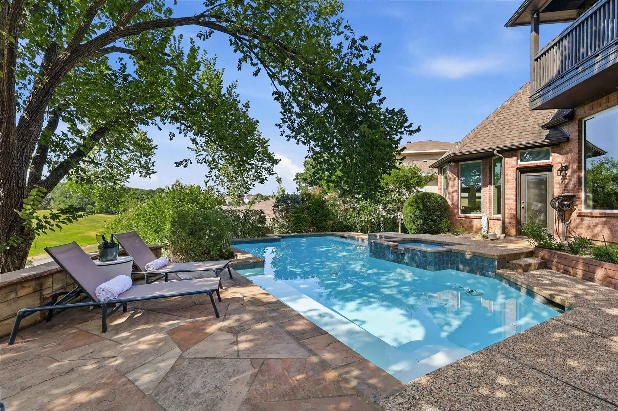 Single Family Residence For Sale in Denton County , 2801 Timber Crest Lane, Highland Village, Texas 75077, 4 Bedroom, 4 Bathroom, 3 Garage spaces, 3,523 Sqft, built in 1998, mls#21349799, Real Estate Agent in Highland Village, Homes For Sale in Denton county, Homes For Sale in Highland Village, Realtor in Highland Village Texas, Real Estate Brokerage Independent Realty Texas, Luminita Cordes Realtor