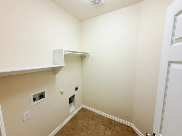 Single Family Residence For Sale in Collin County , 227 Creekwood Drive, Princeton, Texas 75407, 4 Bedroom, 2 Bathroom, 2 Garage spaces, 1,970 Sqft, built in 2010, mls#21351009, Real Estate Agent in Princeton, Homes For Sale in Collin county, Homes For Sale in Princeton, Realtor in Princeton Texas, Real Estate Brokerage Independent Realty Texas, Luminita Cordes Realtor