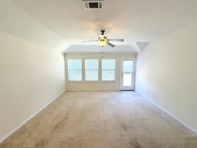 Single Family Residence For Sale in Collin County , 227 Creekwood Drive, Princeton, Texas 75407, 4 Bedroom, 2 Bathroom, 2 Garage spaces, 1,970 Sqft, built in 2010, mls#21351009, Real Estate Agent in Princeton, Homes For Sale in Collin county, Homes For Sale in Princeton, Realtor in Princeton Texas, Real Estate Brokerage Independent Realty Texas, Luminita Cordes Realtor
