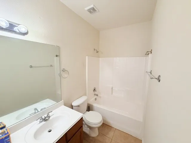 Single Family Residence For Sale in Collin County , 227 Creekwood Drive, Princeton, Texas 75407, 4 Bedroom, 2 Bathroom, 2 Garage spaces, 1,970 Sqft, built in 2010, mls#21351009, Real Estate Agent in Princeton, Homes For Sale in Collin county, Homes For Sale in Princeton, Realtor in Princeton Texas, Real Estate Brokerage Independent Realty Texas, Luminita Cordes Realtor