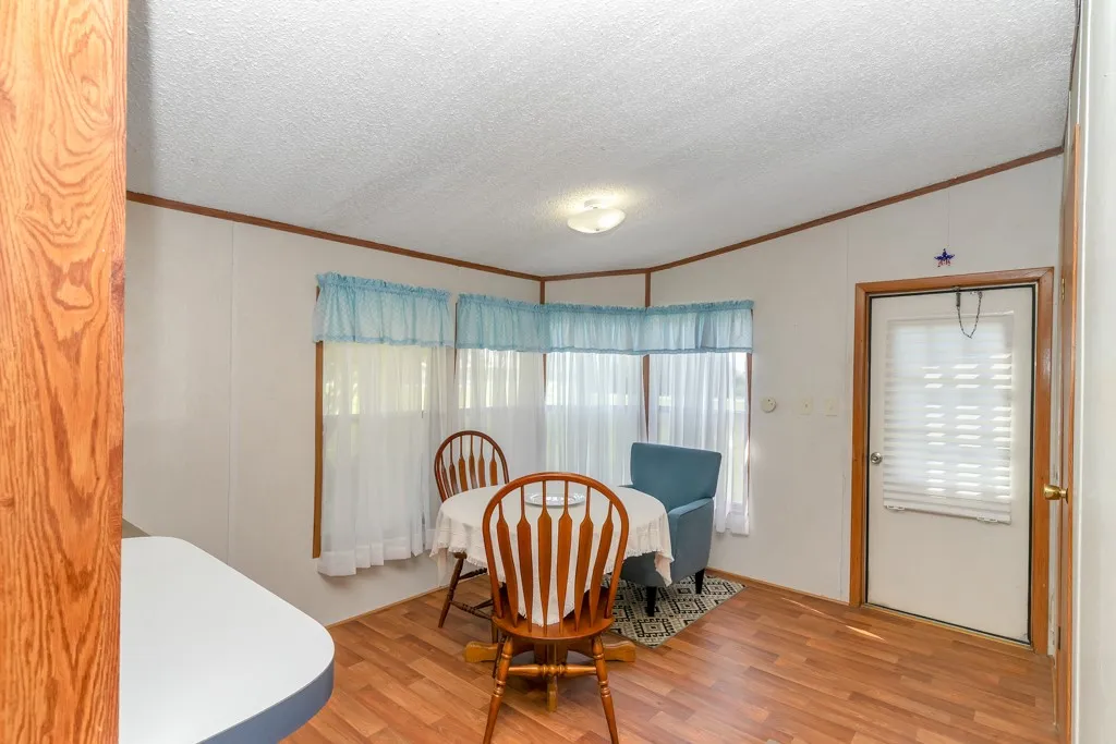 Mobile Home For Sale in Hill County , 409 S Main, Covington, Texas 76636, 3 Bedroom, 2 Bathroom, Garage spaces, 1,568 Sqft, built in 1996, mls#21350998, Real Estate Agent in Covington, Homes For Sale in Hill county, Homes For Sale in Covington, Realtor in Covington Texas, Real Estate Brokerage Independent Realty Texas, Luminita Cordes Realtor