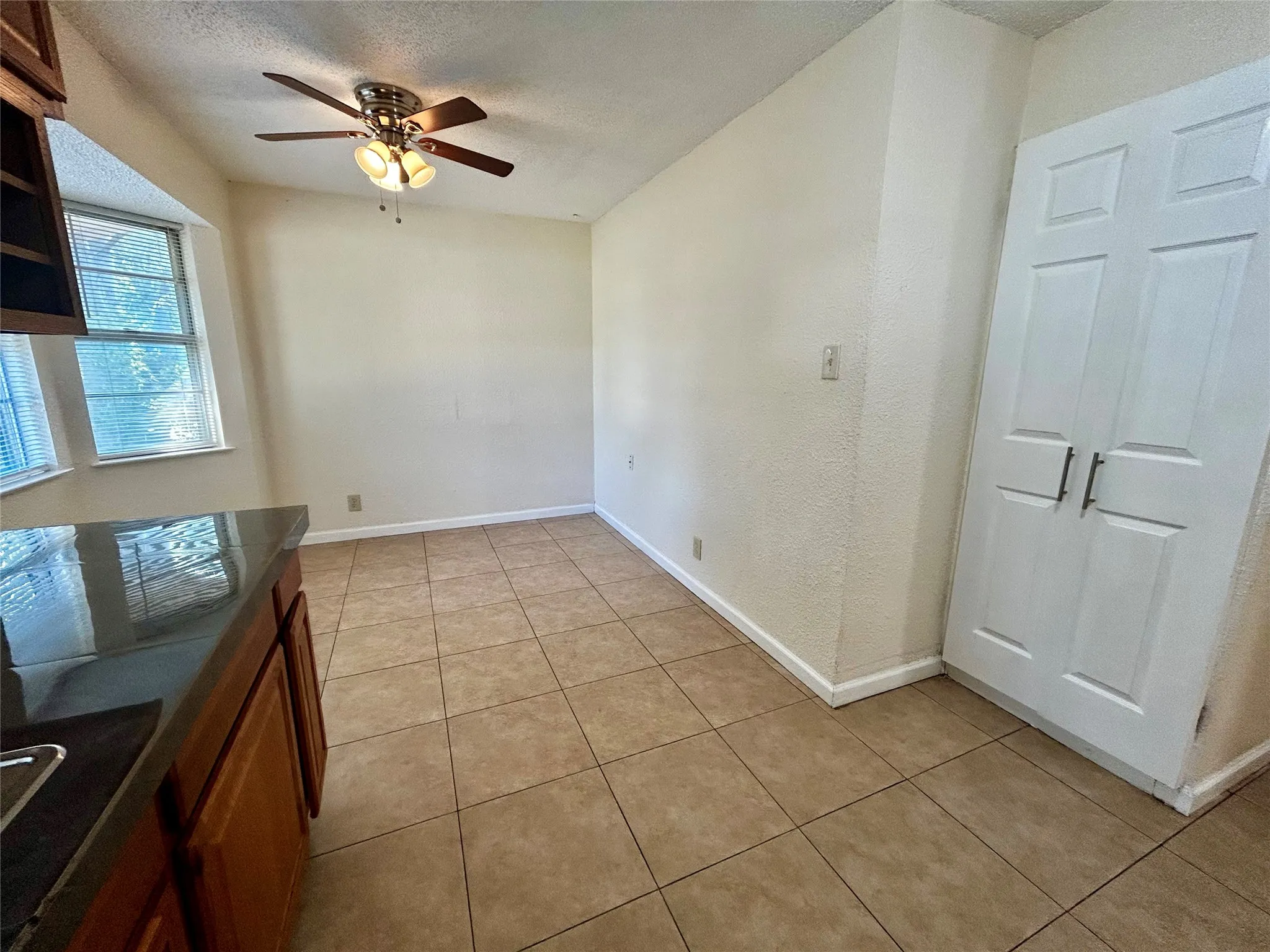 Single Family Residence For Rent in Tarrant County , 5908 Derek Drive, Watauga, Texas 76148, 3 Bedroom, 2 Bathroom, 2 Garage spaces, 1,356 Sqft, built in 1968, mls#21351024, Real Estate Agent in Watauga, Homes For Rent in Tarrant county, Homes For Rent in Watauga, Realtor in Watauga Texas, Real Estate Brokerage Independent Realty Texas, Luminita Cordes Realtor