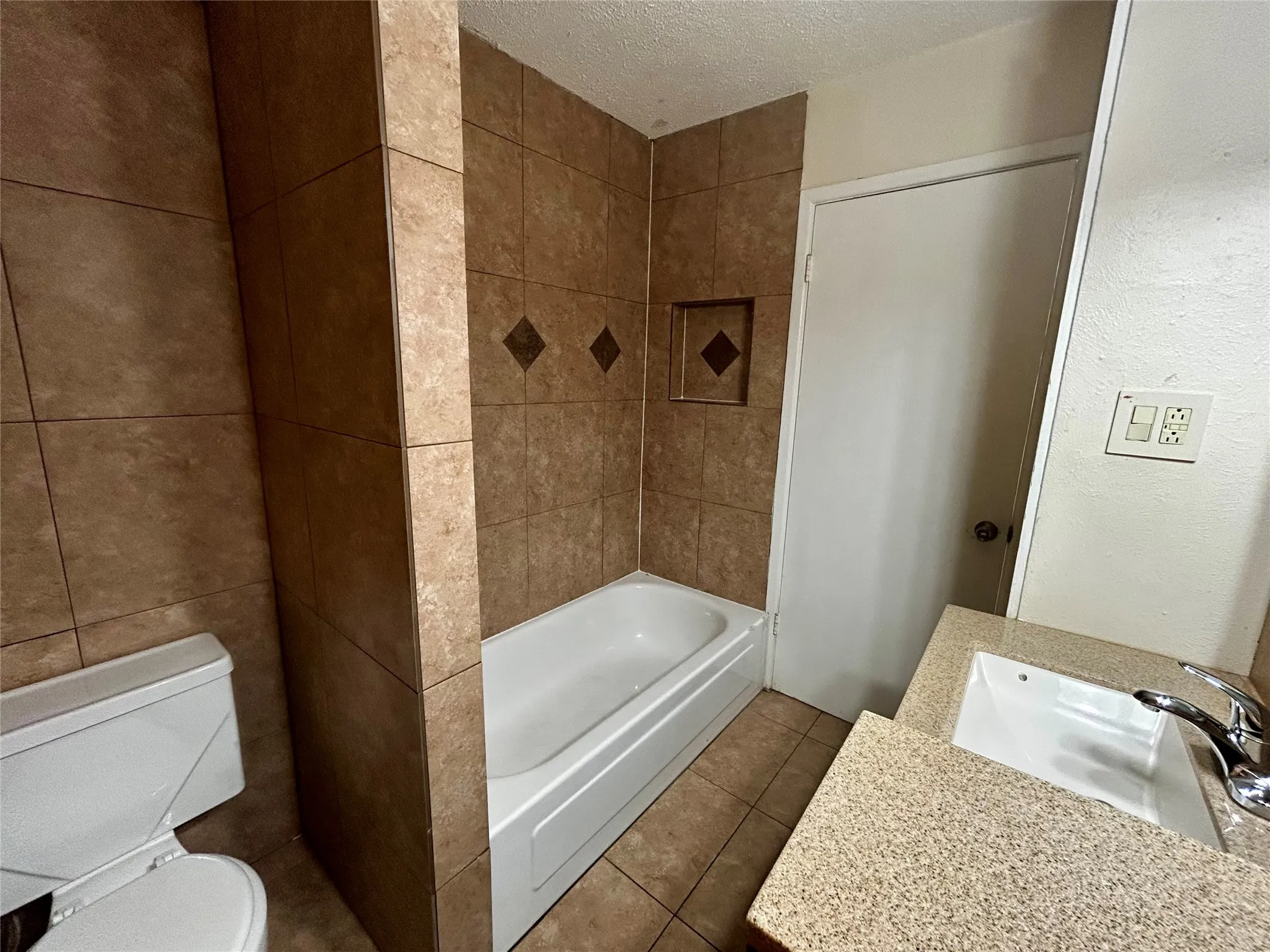 Single Family Residence For Rent in Tarrant County , 5908 Derek Drive, Watauga, Texas 76148, 3 Bedroom, 2 Bathroom, 2 Garage spaces, 1,356 Sqft, built in 1968, mls#21351024, Real Estate Agent in Watauga, Homes For Rent in Tarrant county, Homes For Rent in Watauga, Realtor in Watauga Texas, Real Estate Brokerage Independent Realty Texas, Luminita Cordes Realtor