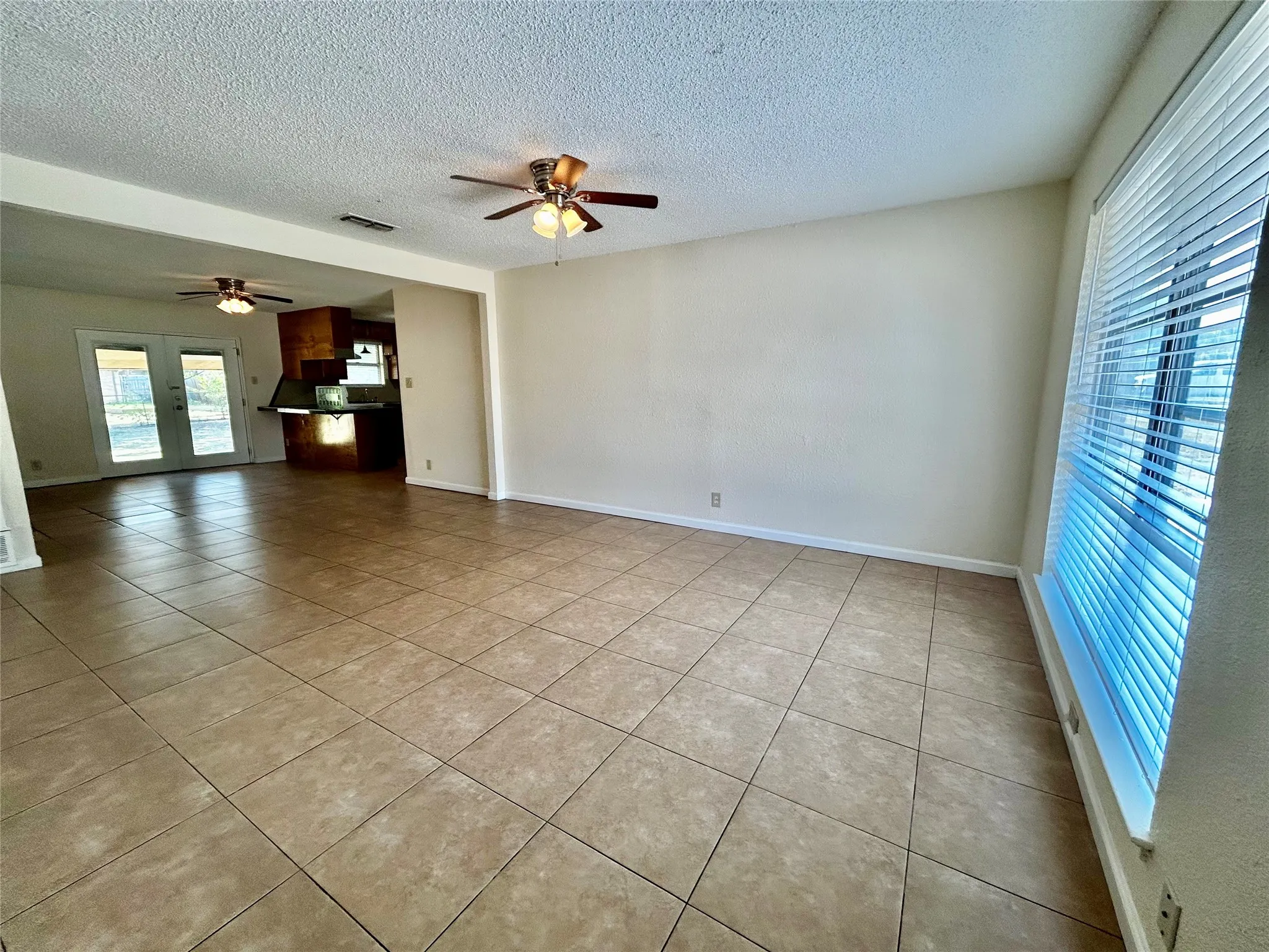Single Family Residence For Rent in Tarrant County , 5908 Derek Drive, Watauga, Texas 76148, 3 Bedroom, 2 Bathroom, 2 Garage spaces, 1,356 Sqft, built in 1968, mls#21351024, Real Estate Agent in Watauga, Homes For Rent in Tarrant county, Homes For Rent in Watauga, Realtor in Watauga Texas, Real Estate Brokerage Independent Realty Texas, Luminita Cordes Realtor